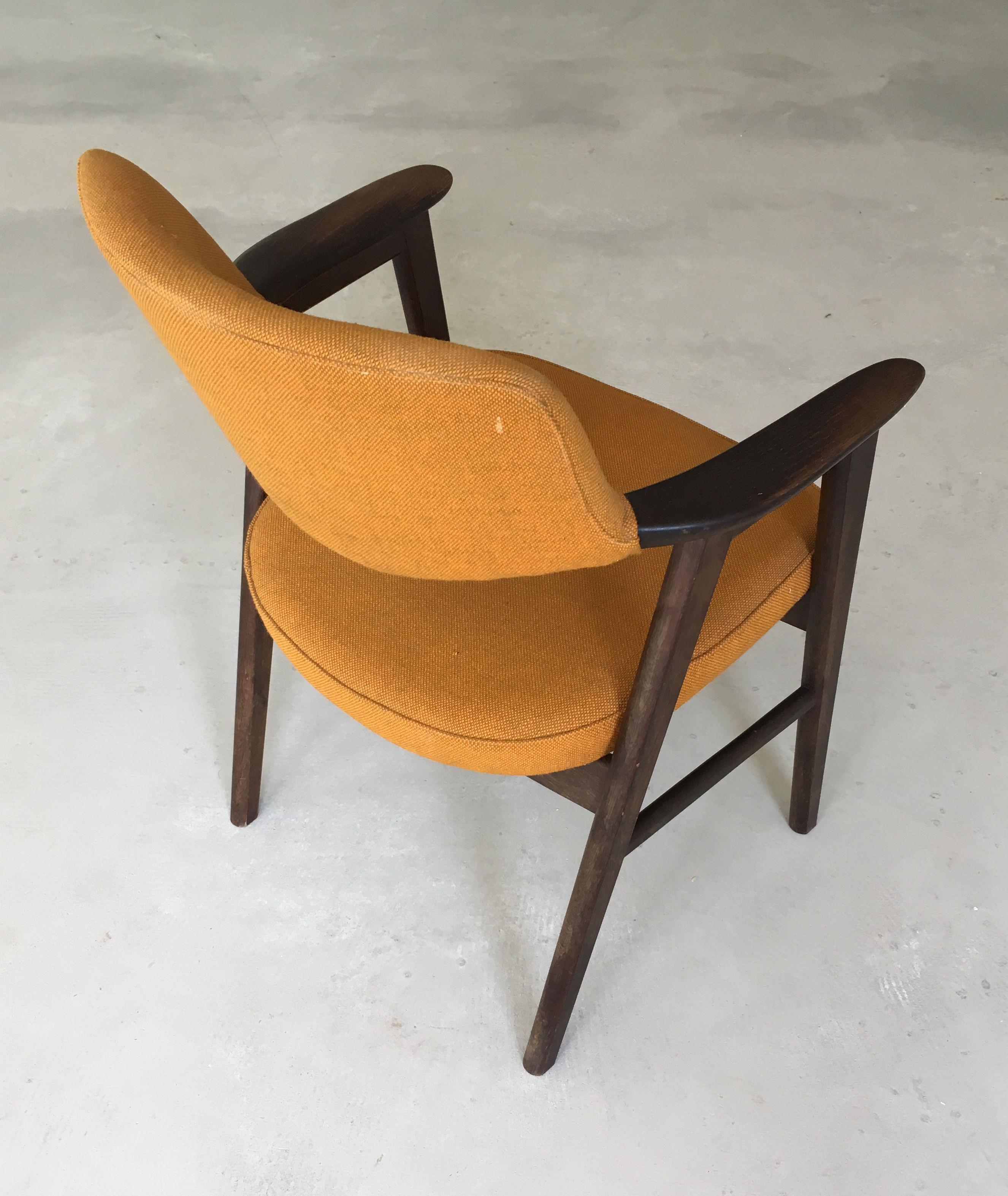1960s Erik Kirkegaard Danish Desk Chair in Tanned Oak In Good Condition For Sale In Knebel, DK