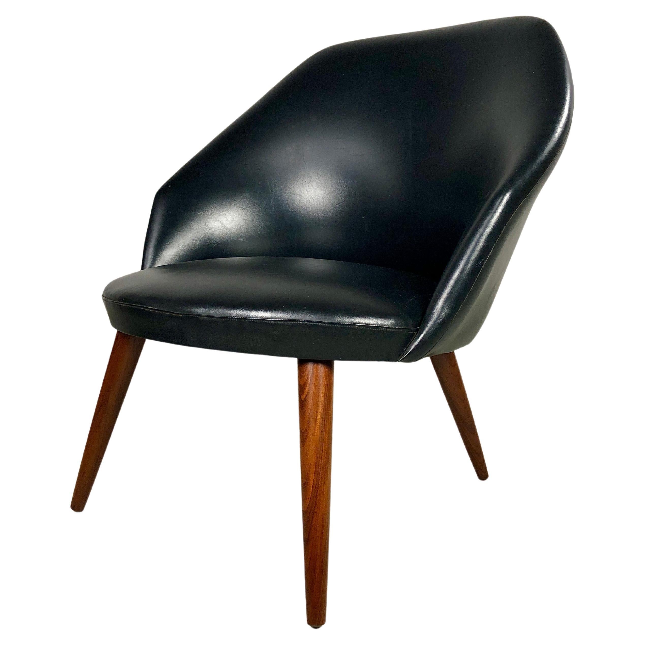 Fauteuil de salon danois des années 1960 entièrement restauré et retapissé en cuir noir en vente