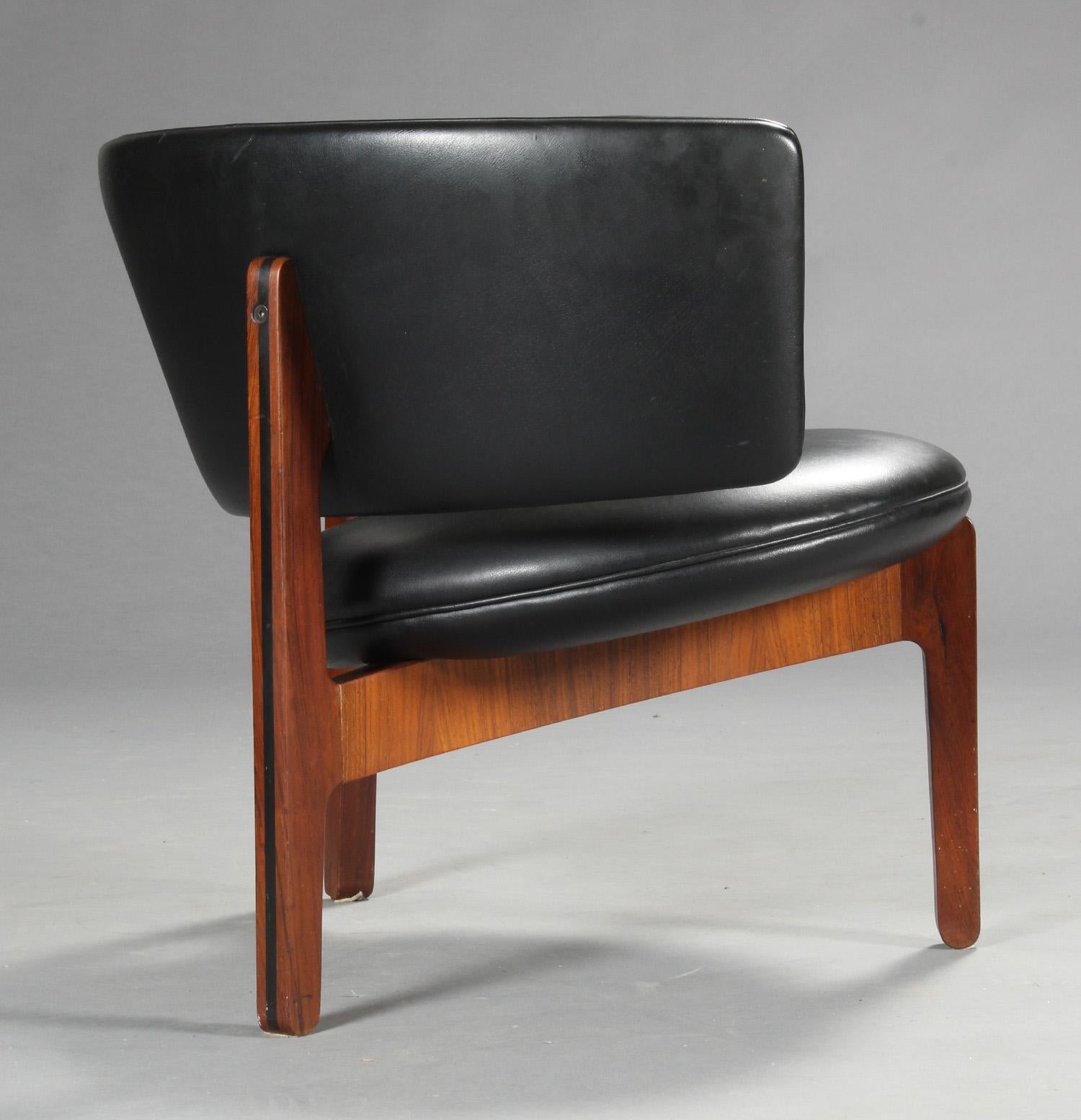 Scandinavian Modern 1960s Fully Restored Sven Ellekaer Danish Rosewood Easy Chair by Chr. Linneberg