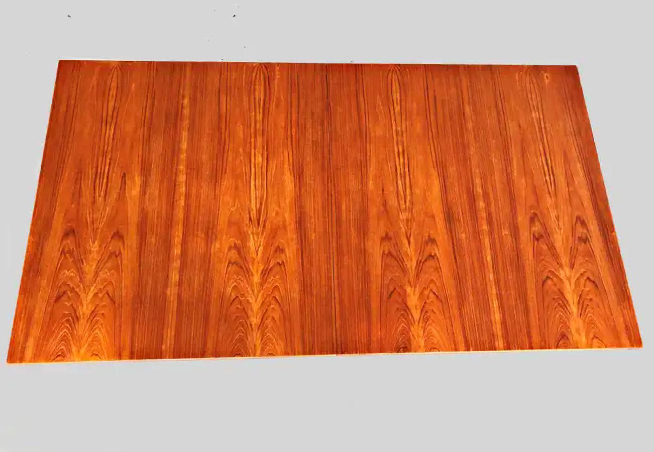 1960´s Hans Wegner Fully Restored Extension Dining Table in Teak by Andreas Tuck In Excellent Condition For Sale In Knebel, DK