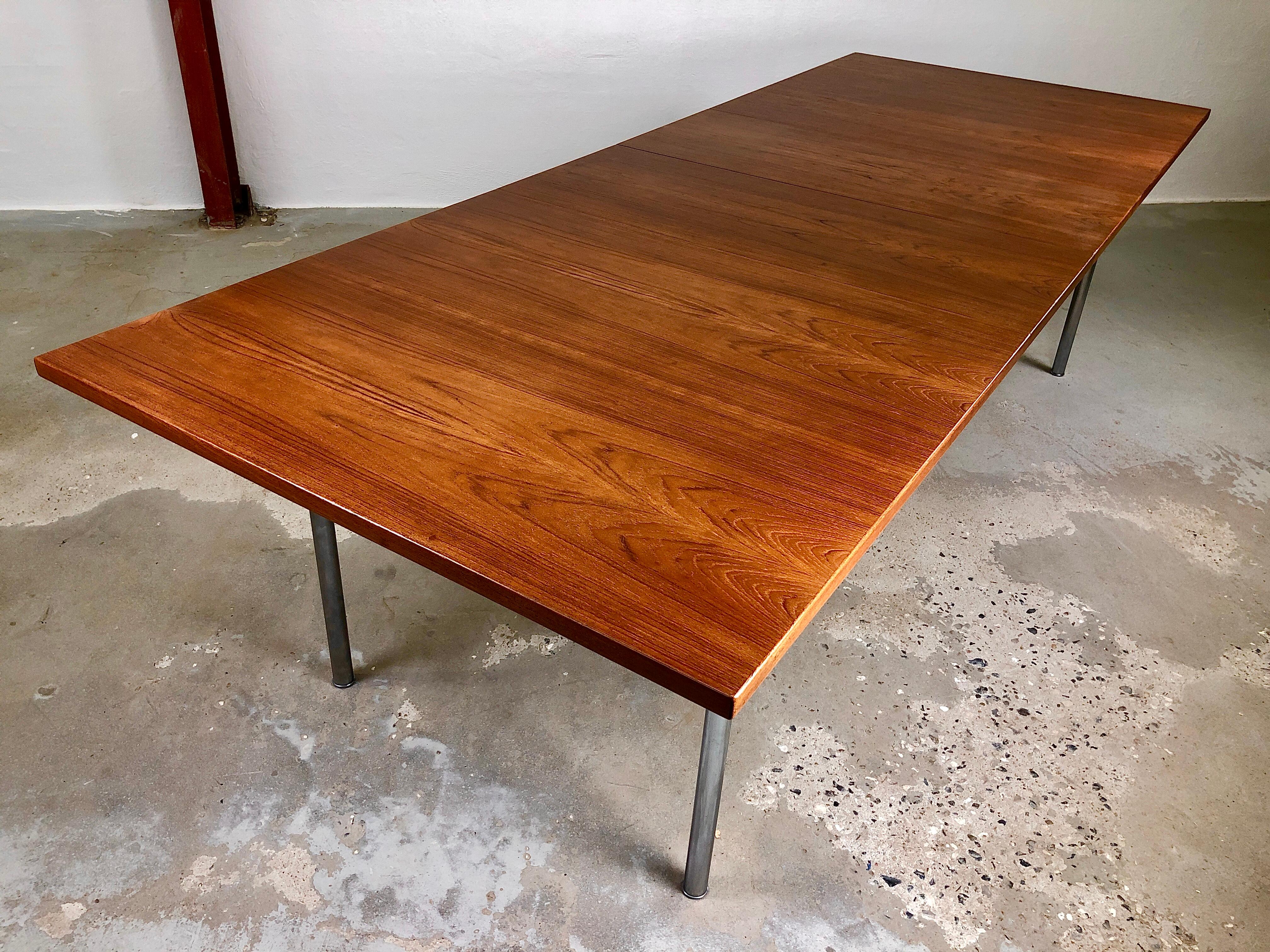 Danish 1960´s Hans Wegner Fully Restored Extension Dining Table in Teak by Andreas Tuck For Sale