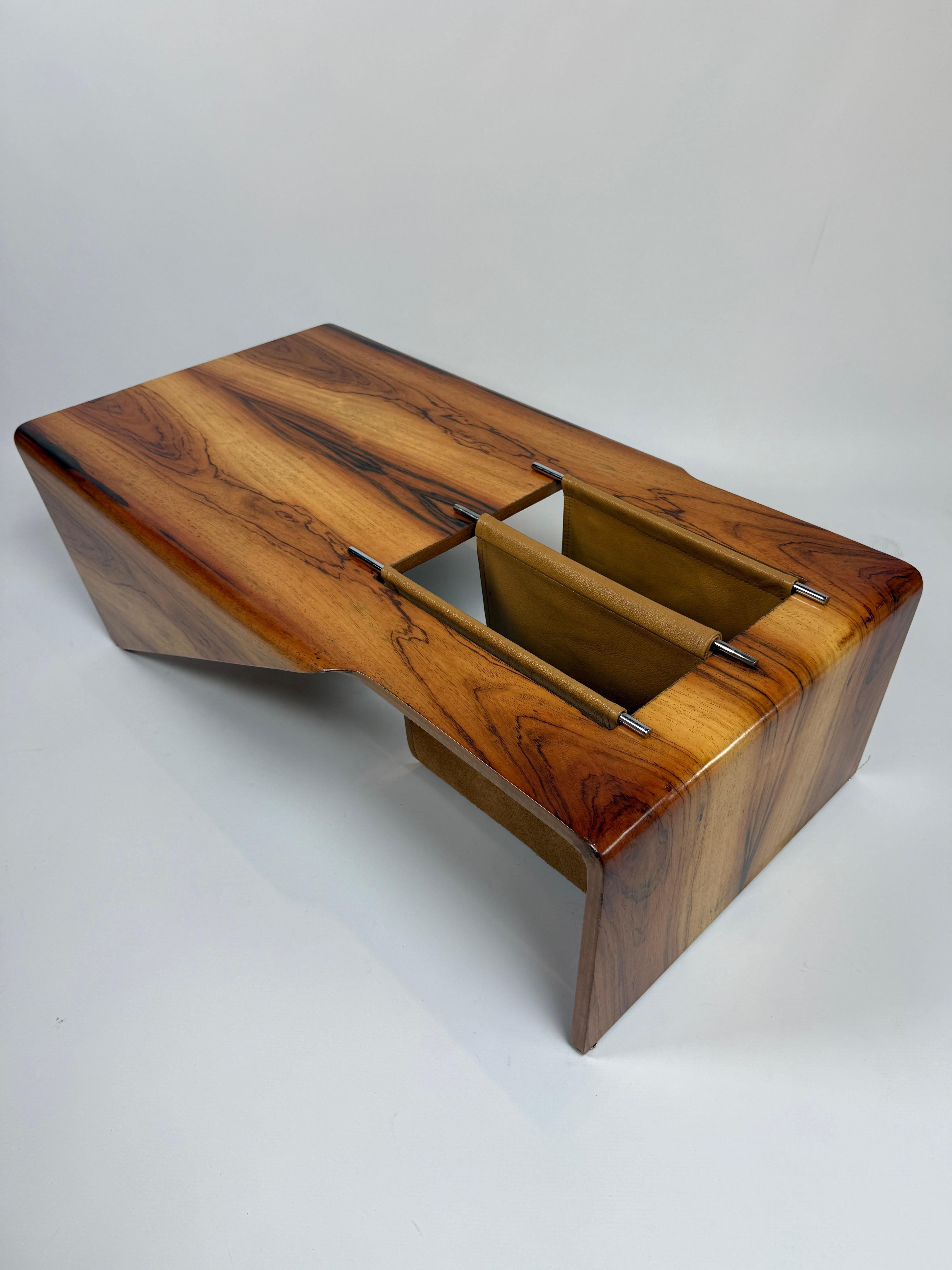 1960' s Jorge Zalszupin Andorinha Wood & Leather Coffee Table Brésil en vente 2