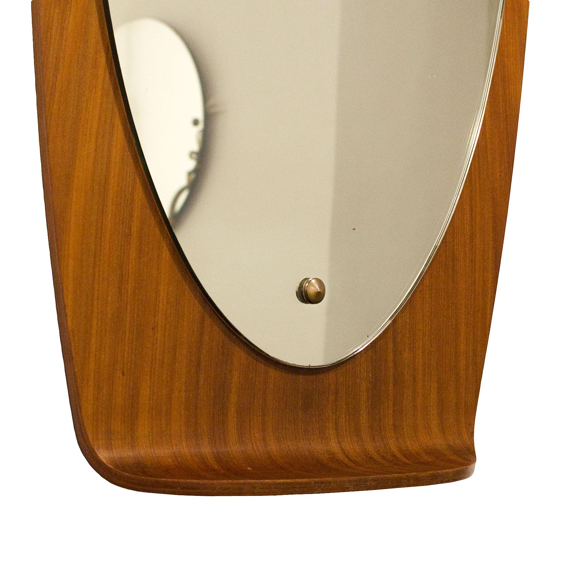 Large Mid-Century Modern Curved Mirror by Campo & Graffi, Teak, Brass - Italy In Good Condition For Sale In Girona, ES