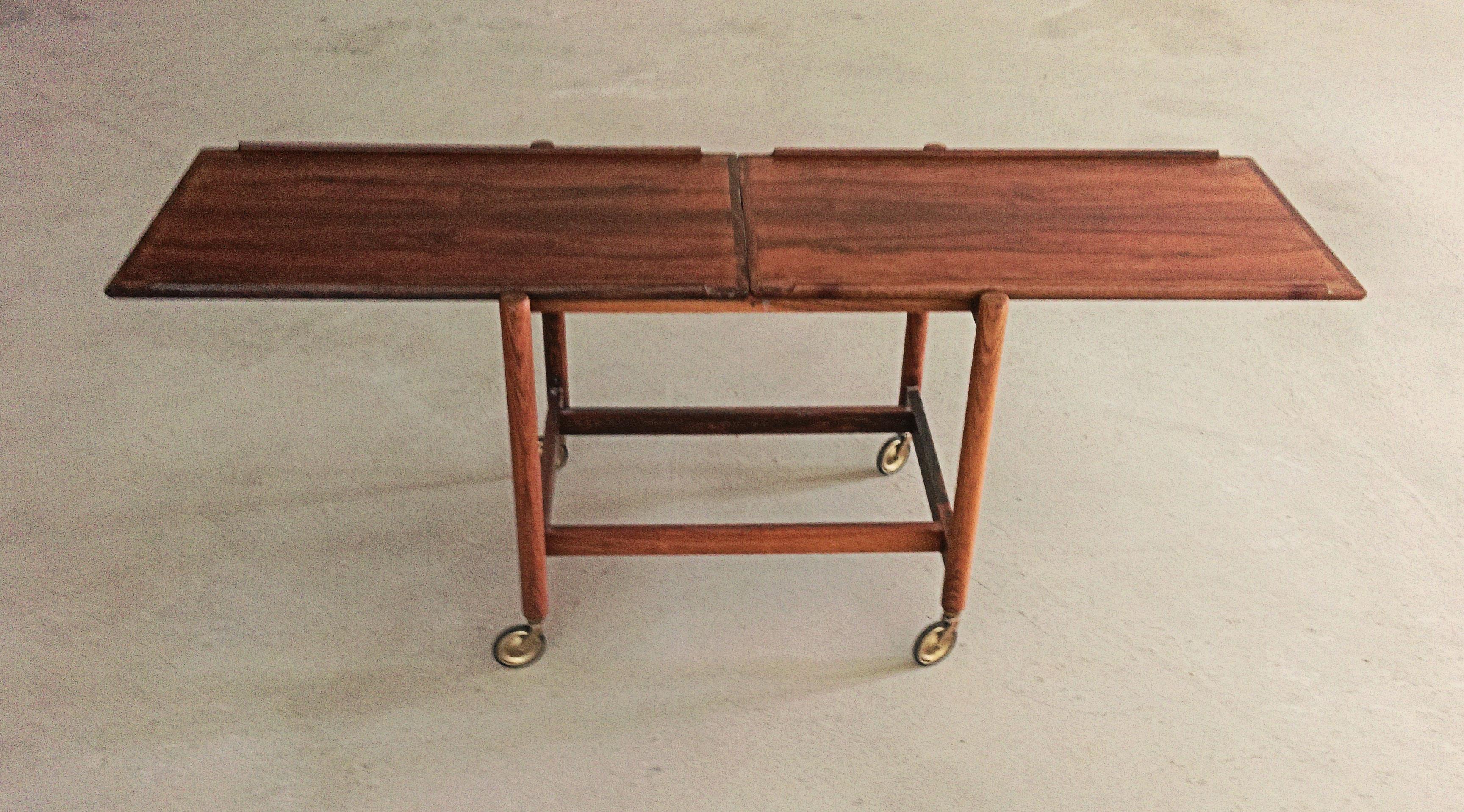 Poul Hundevad Fully Restored Multi Functional Danish Modular Rosewood Bar Table For Sale 2