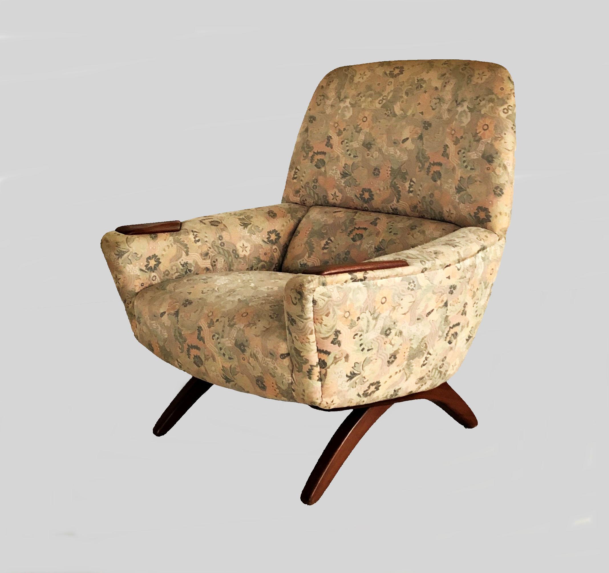 1960s Refinished Teak Lounge Set by Leif Hansen for Kronen, Custom Upholstery For Sale 1