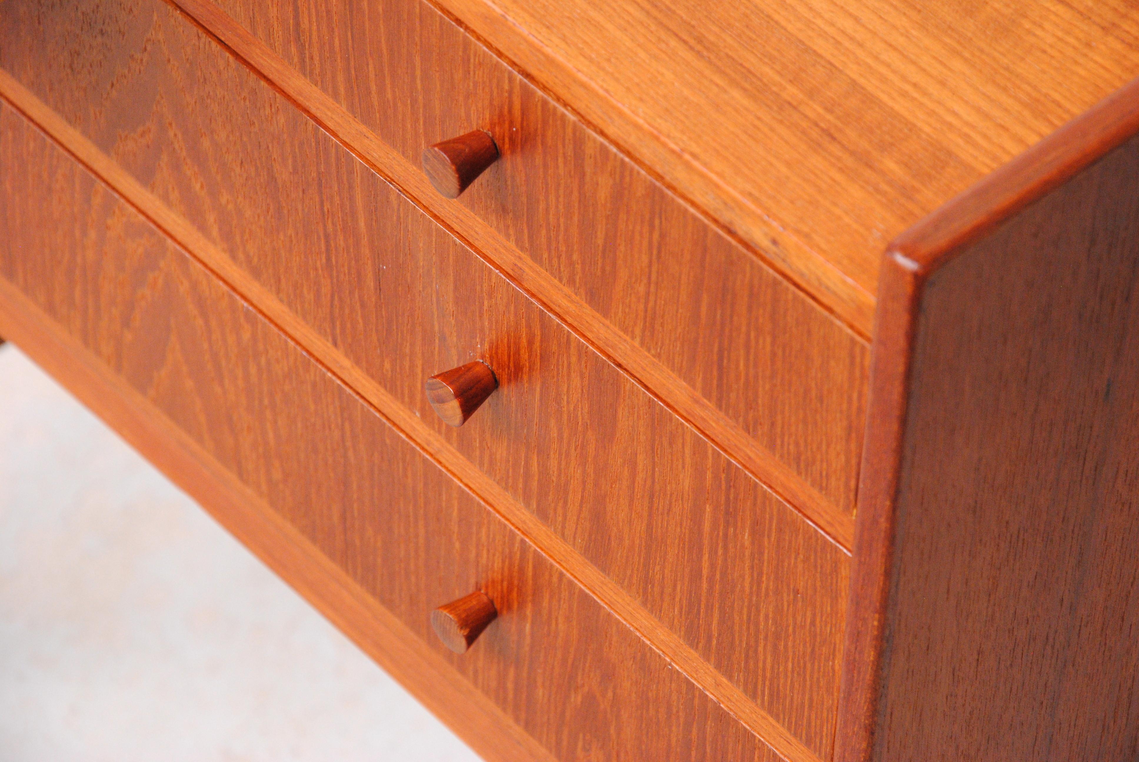 1960s Set of Two Small Restored Danish Teak Dressers 2