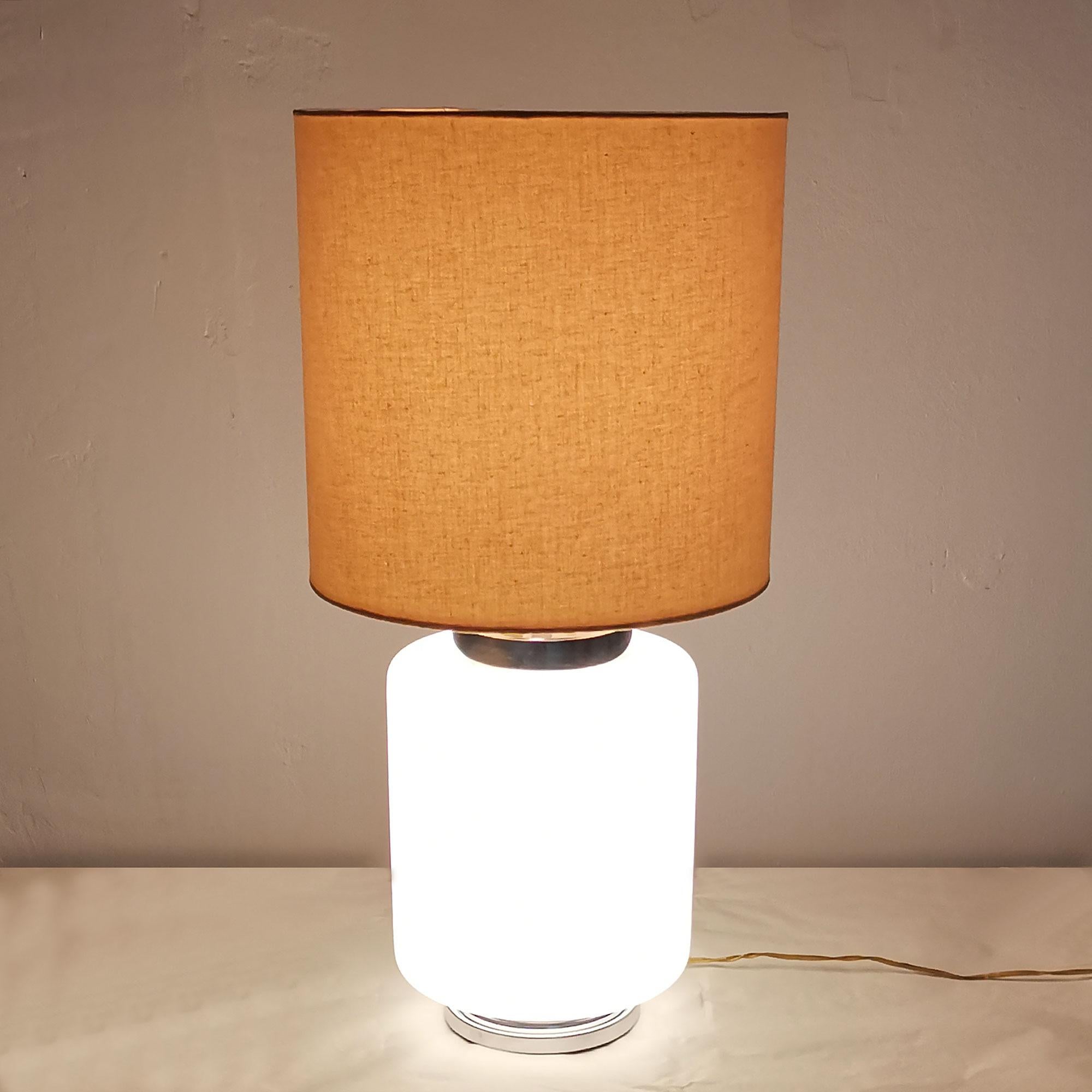 Métal Lampe de bureau moderne du milieu du siècle dernier avec système de double éclairage - Italie, années 1960 en vente