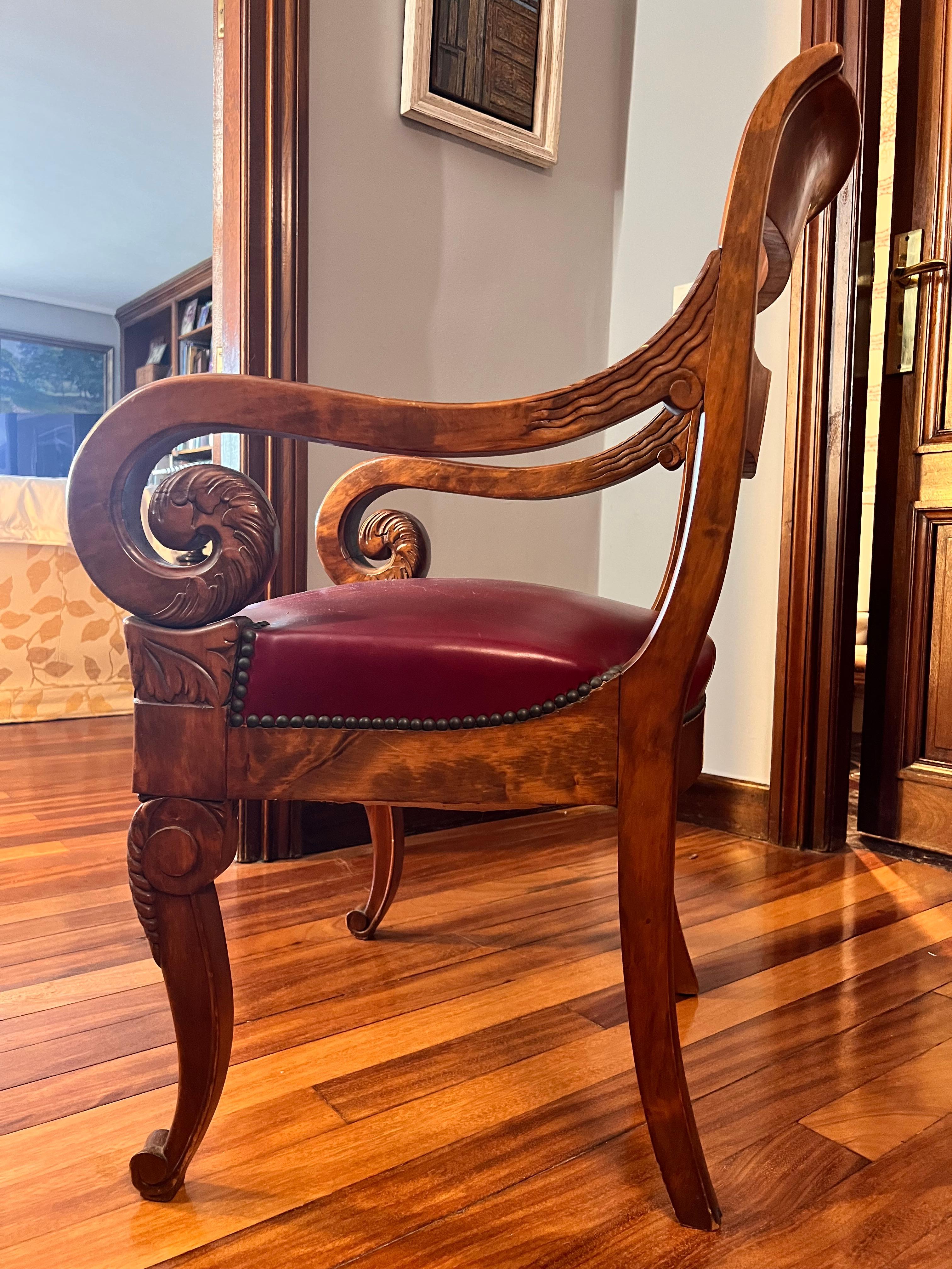 1960´S, Walnut Arm Chair Bierdemeir Style with Bordeaux Leather Upholstery For Sale 1