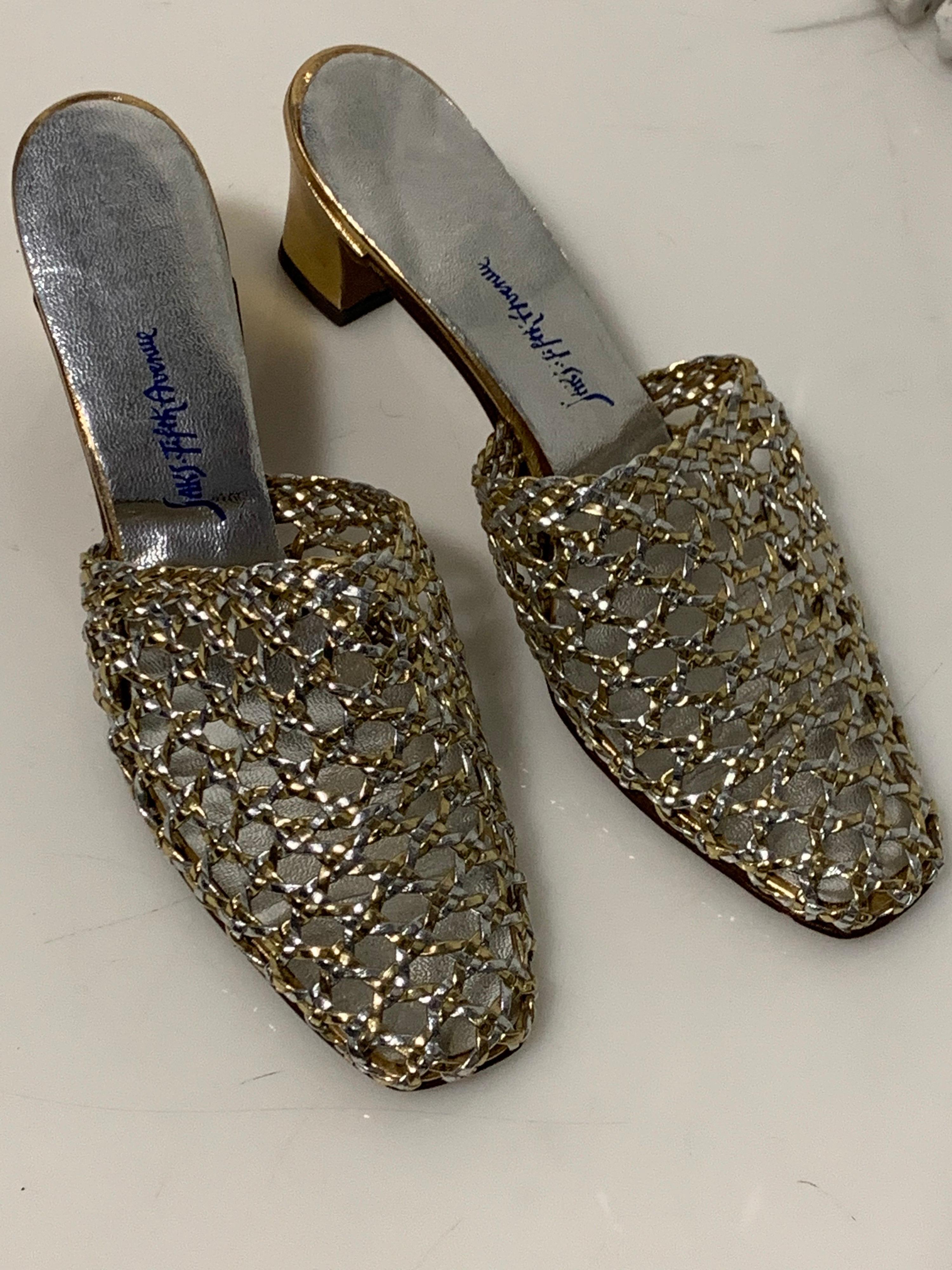 Women's 1960 Saks Fifth Avenue Silver & Gold Basket Weave Mod Slide Shoe Size 7.5M For Sale