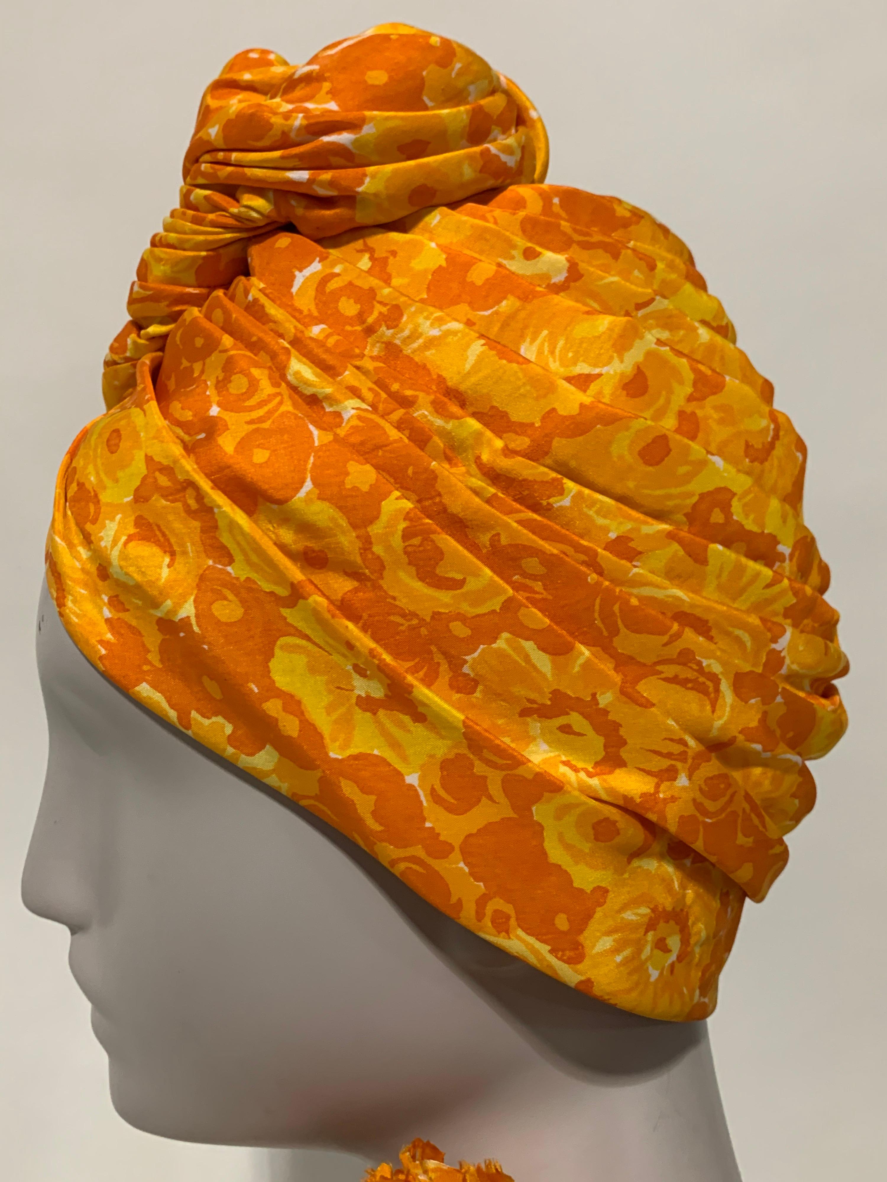 Saks - Turban en soie orange et jaune à imprimé floral avec nœud torsadé et corsage, 1960  en vente 7