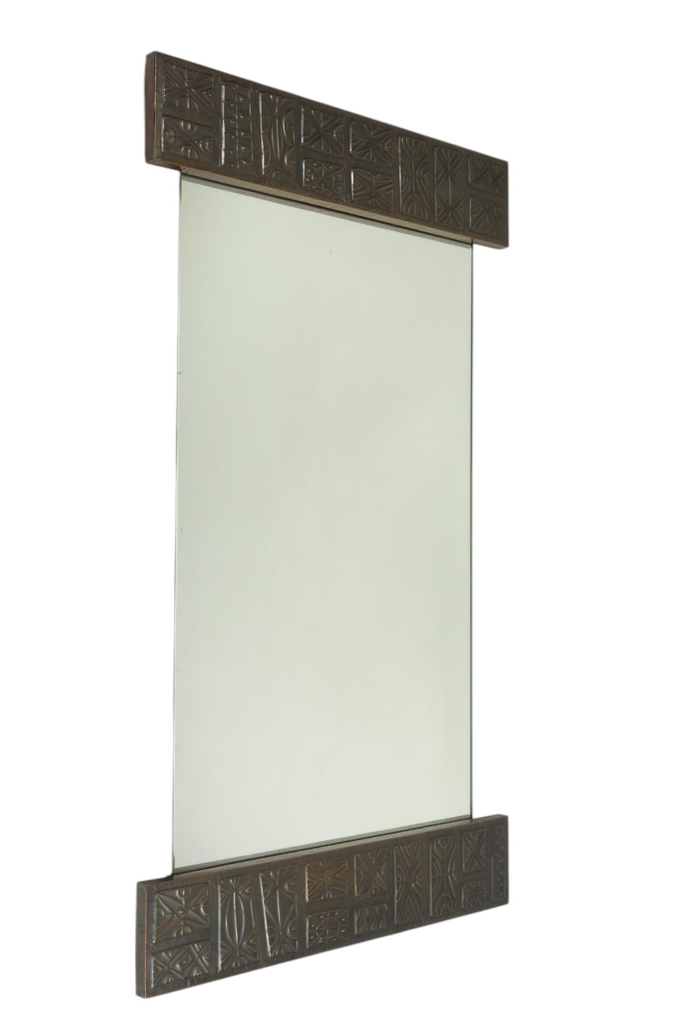 Metà XX secolo 1960 Santambrogio & De Berti Specchio da parete in rame di design italiano del Mid Century Modern in vendita