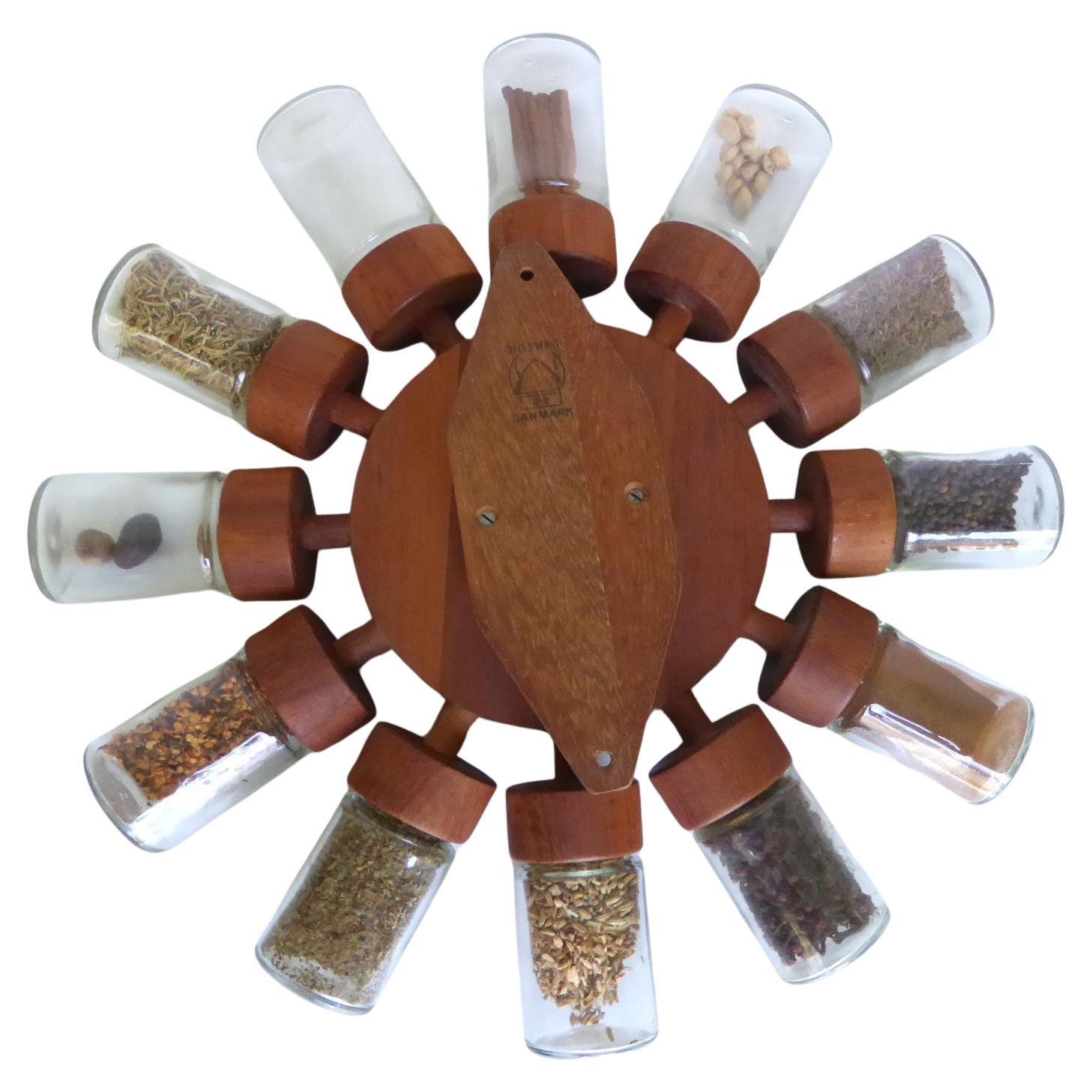 Mid-Century moderno 1960 The Scandinavian Teak Mid Century Modern Rotating Spice Rack by Digsmed Danimarca in vendita