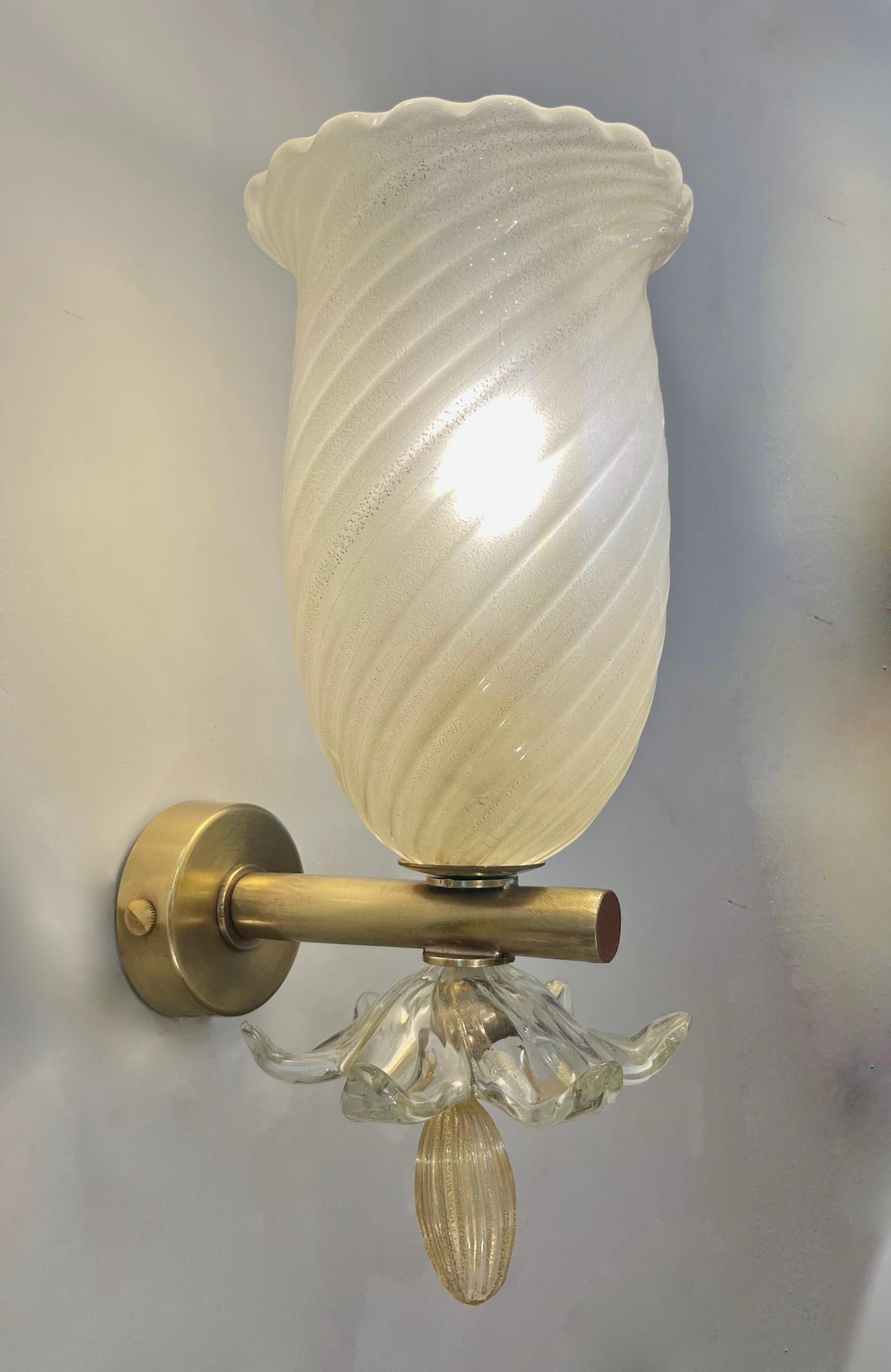Brushed 1960 Seguso Italian Art Deco Design Crystal Gold Murano Glass Brass Bowl Sconces