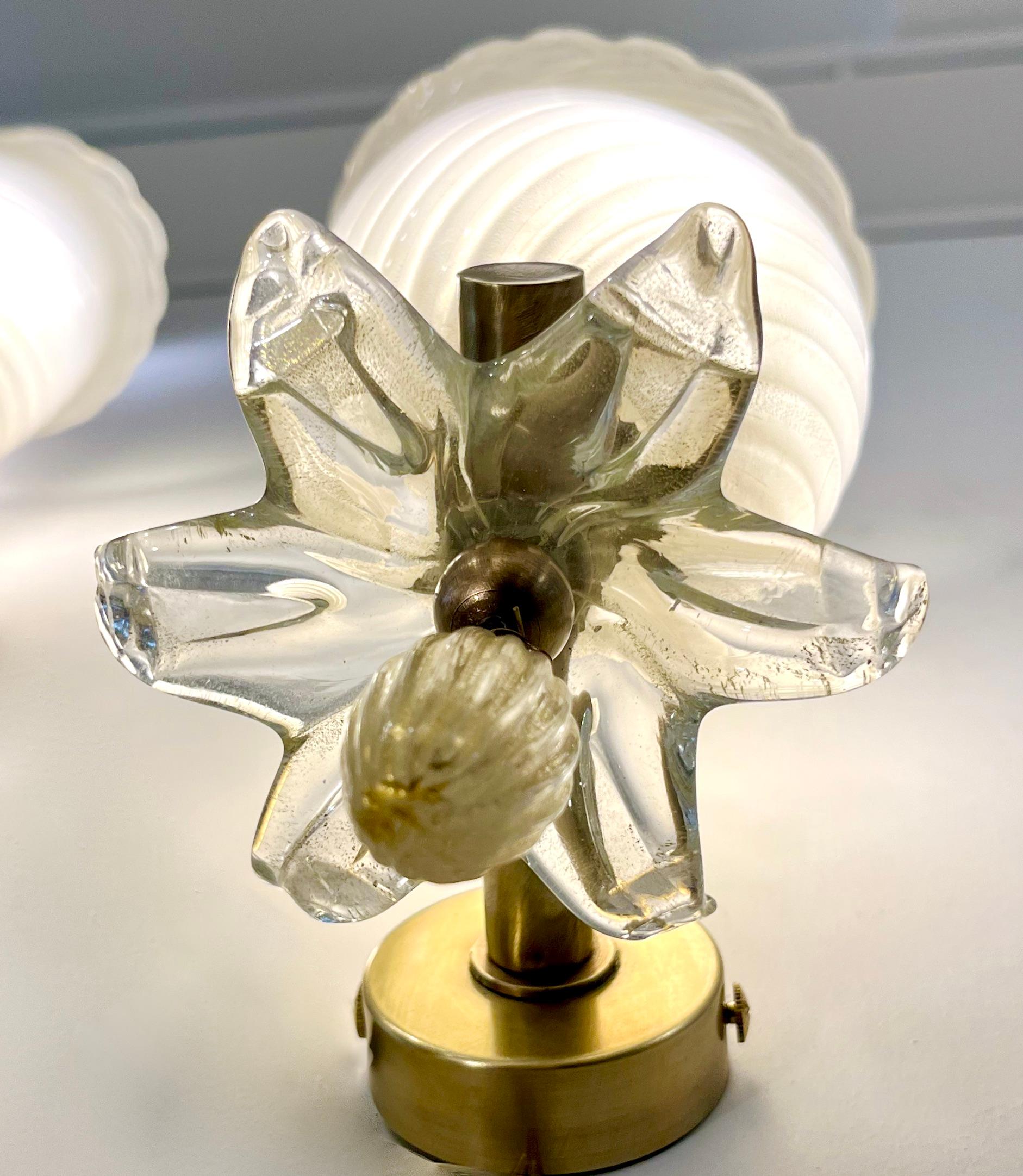 Mid-20th Century 1960 Seguso Italian Art Deco Design Crystal Gold Murano Glass Brass Bowl Sconces