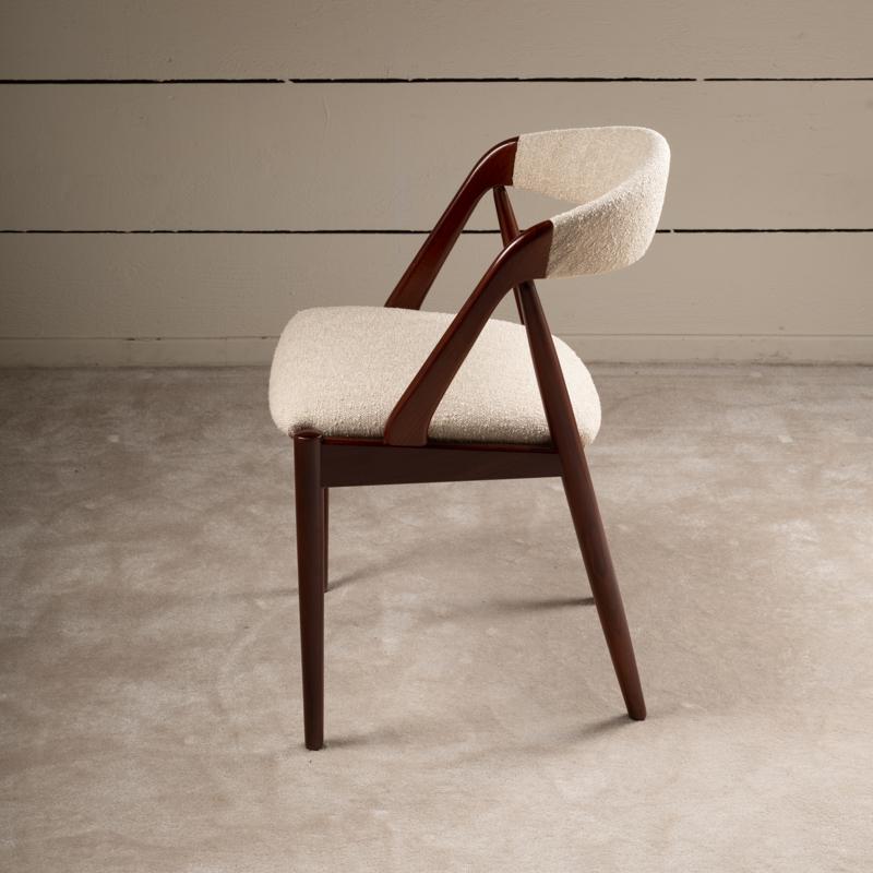 Tissu Ensemble de 12 chaises scandinaves en teck, 1960 en vente