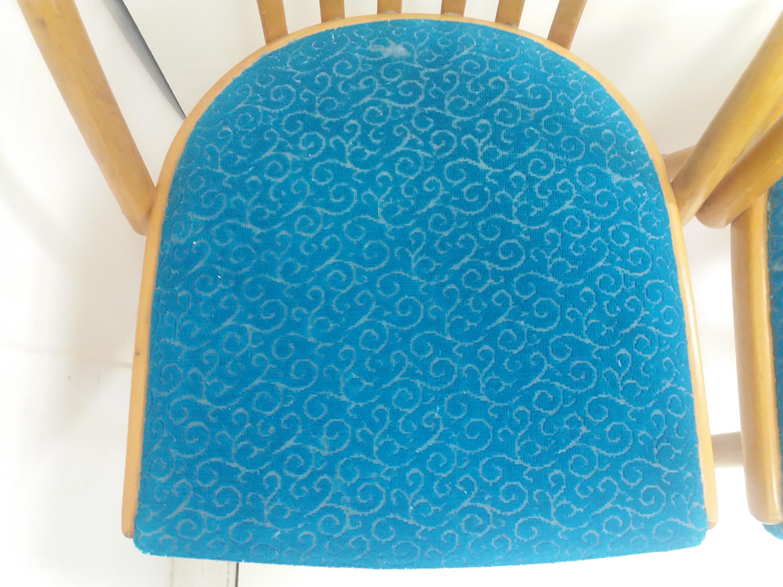 Tissu Ensemble de 4 chaises rétro design de 1960, Antonn uman pour Ton, Tchécoslovaquie en vente
