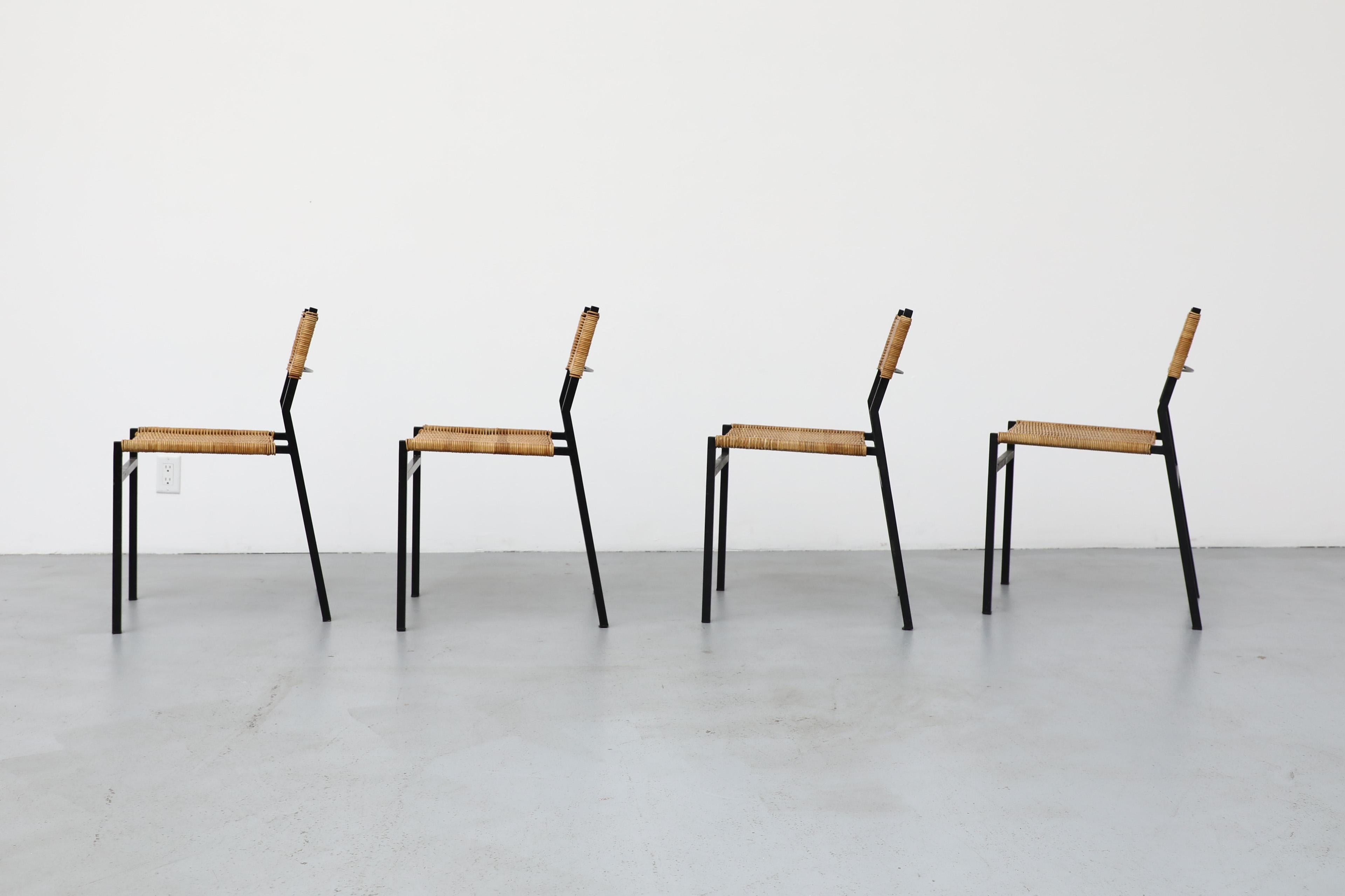 Metallo Set di quattro sedie da pranzo in rattan 