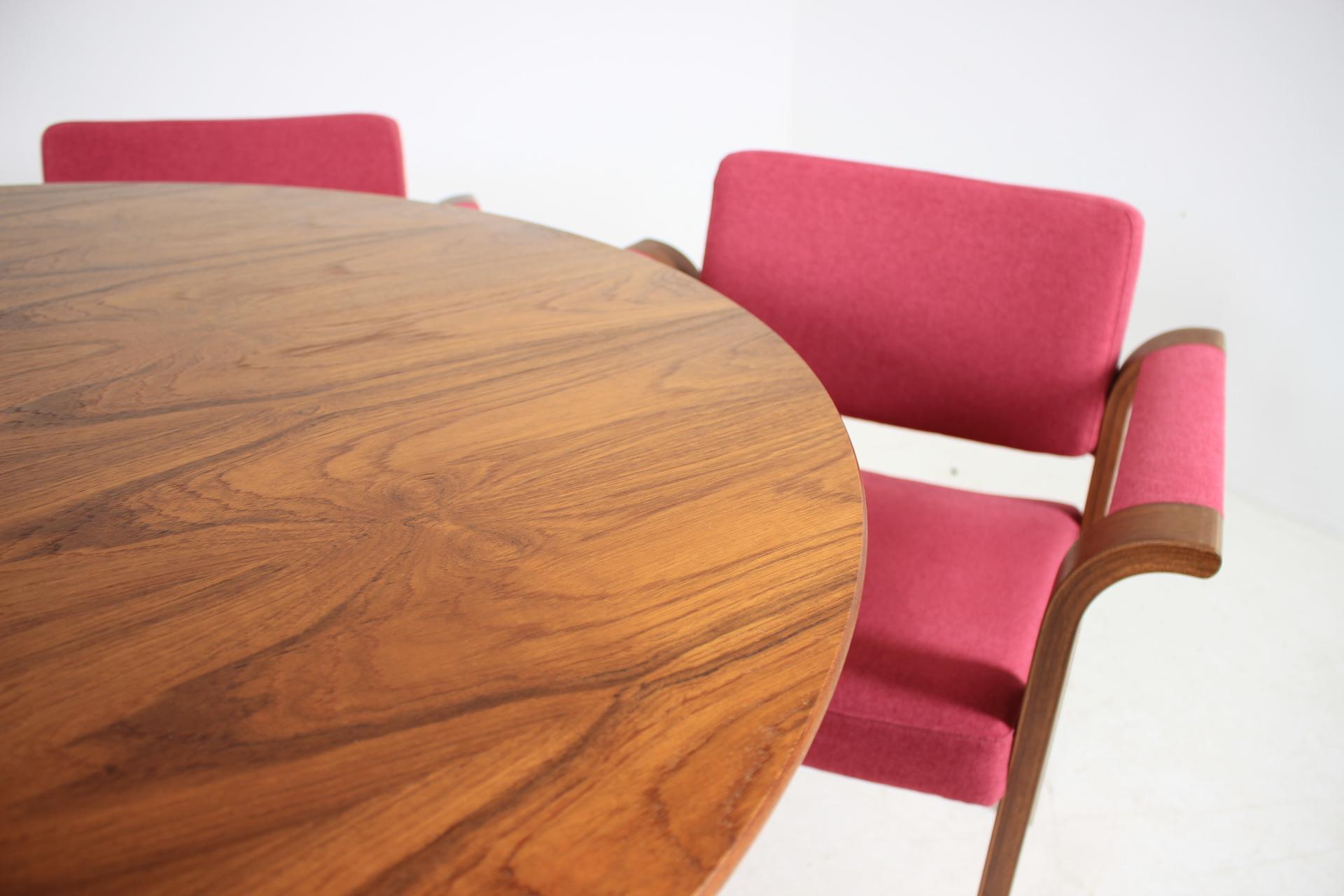 1960 Set of Four Magnus Olesen Chairs and Round Teak Table 1