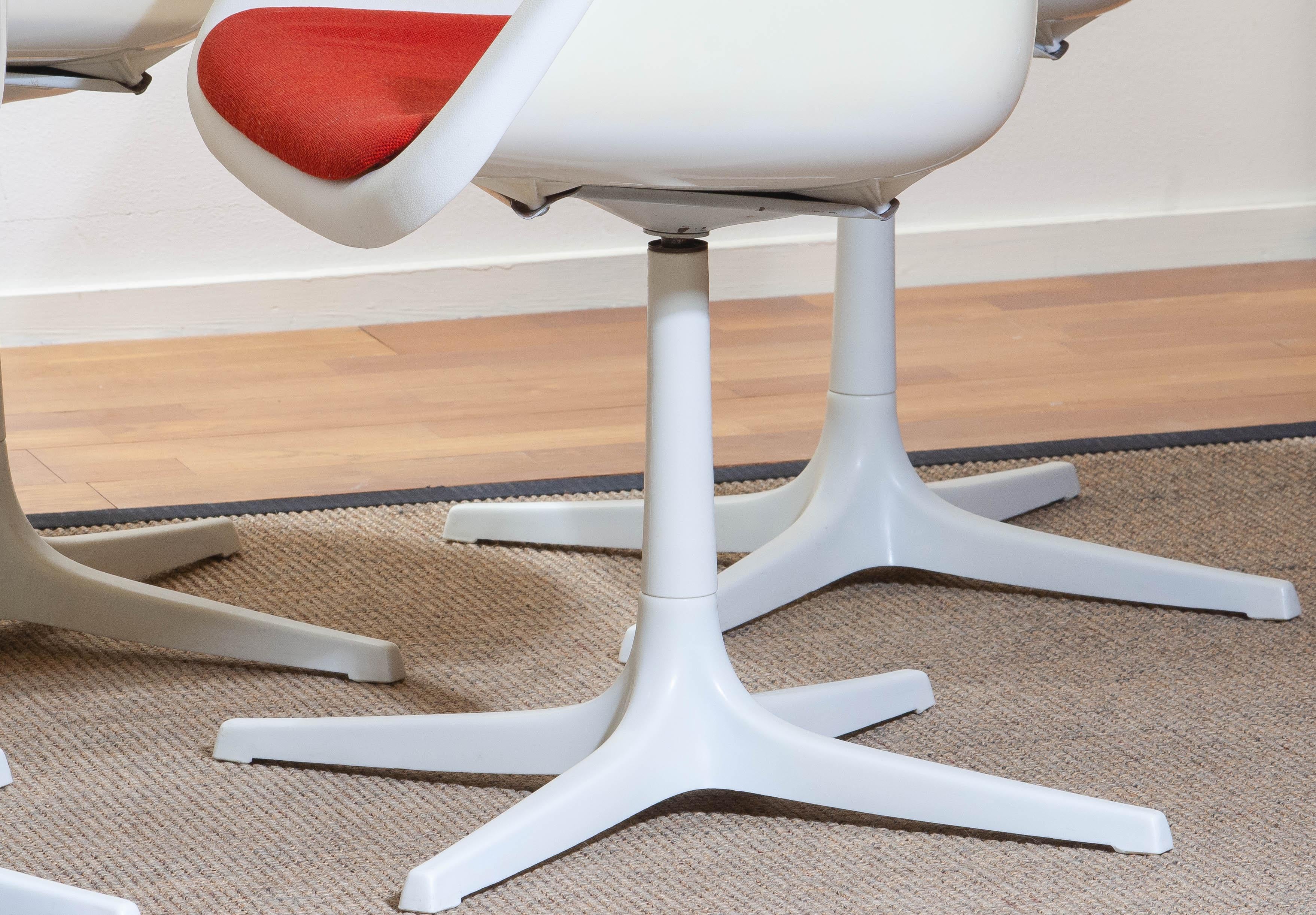 1960, Set of Six White Swivel Chair by Robin Day for Hille, France 7