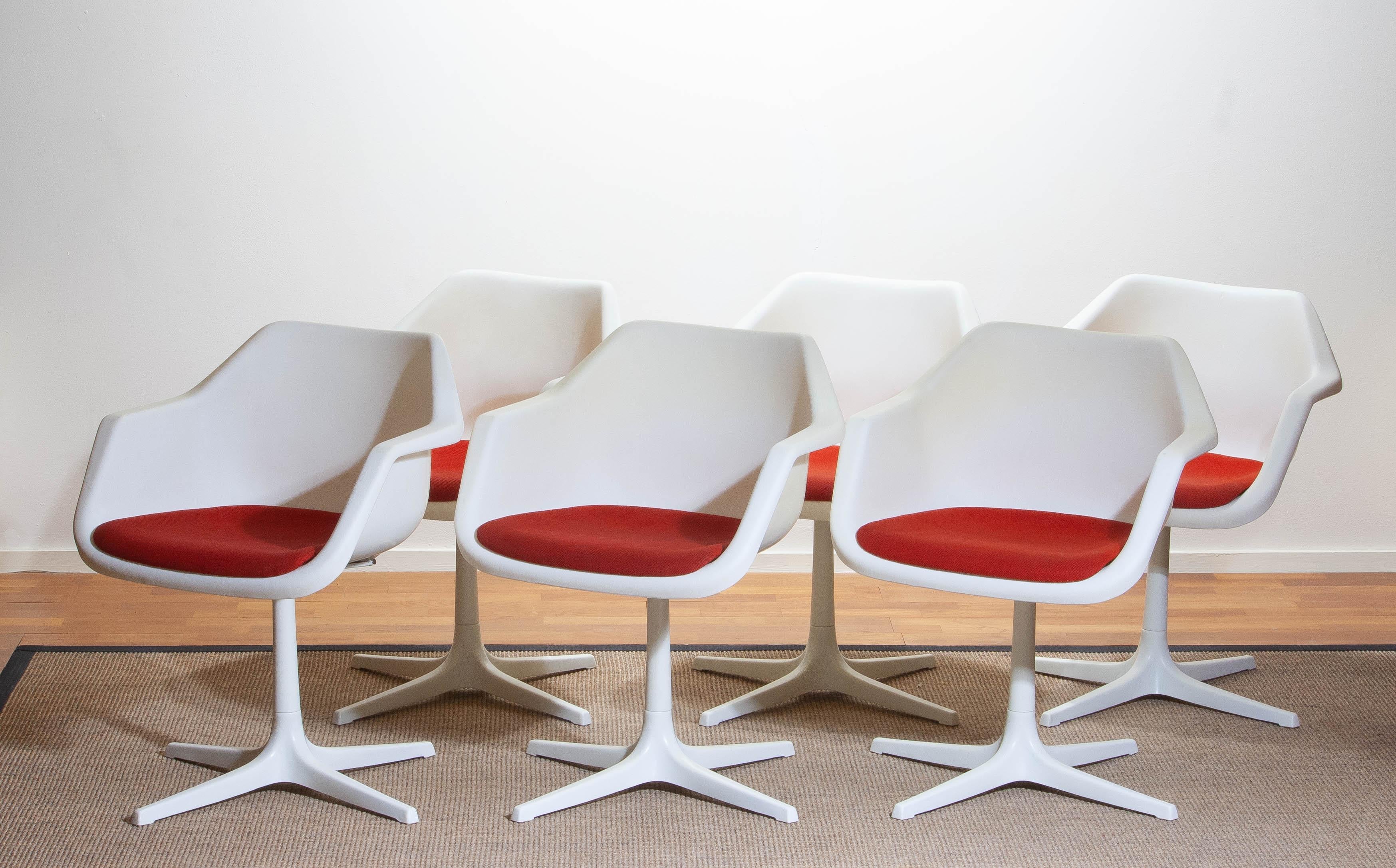 Mid-Century Modern 1960, Set of Six White Swivel Chair by Robin Day for Hille, France