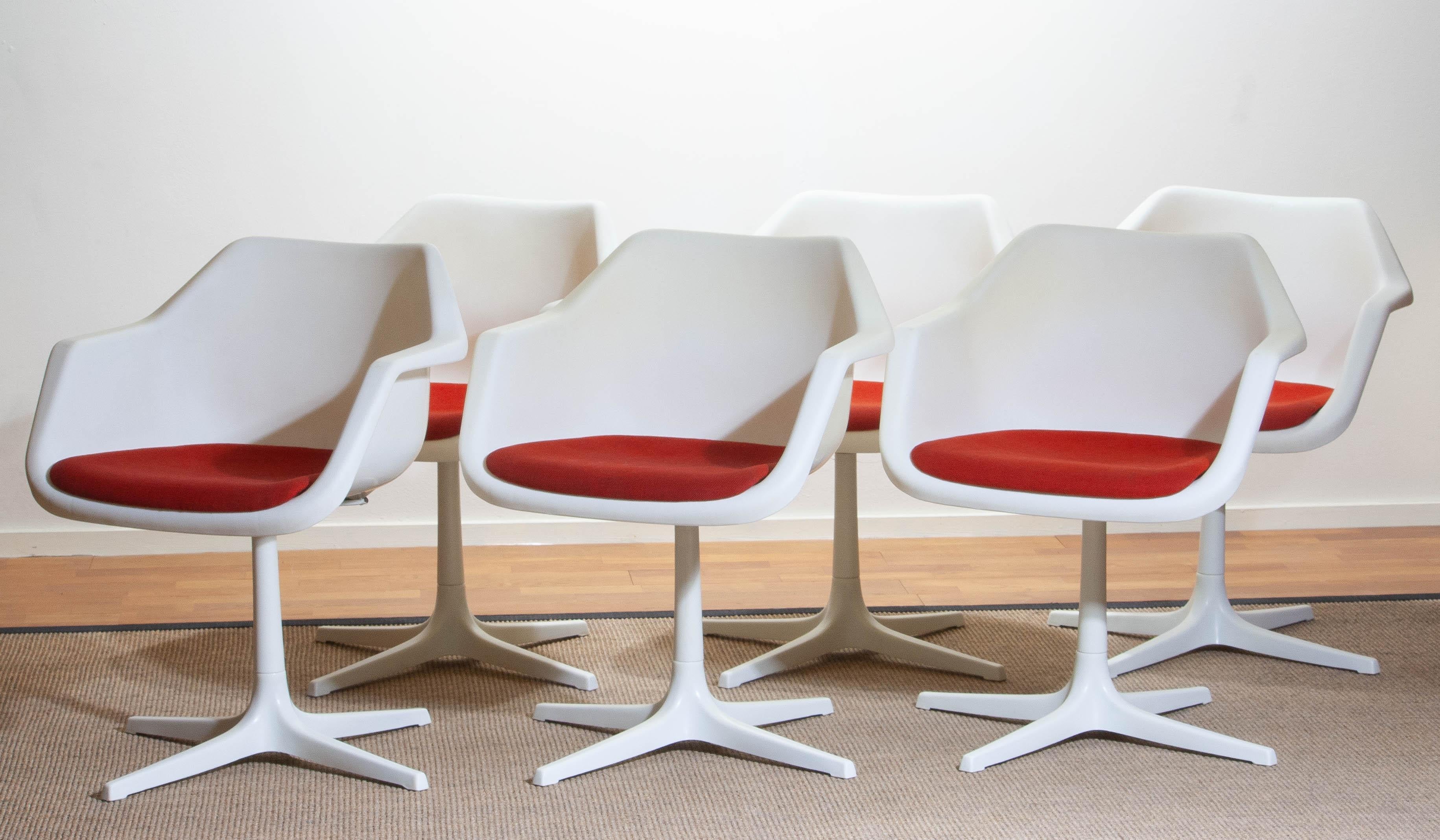 Metal 1960, Set of Six White Swivel Chair by Robin Day for Hille, France