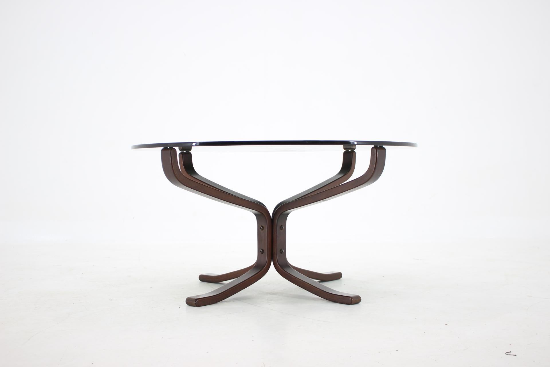 Mid-Century Modern 1960 Sigurd Ressell for Vatne Møbler Falcon Glass Top Coffee Table For Sale