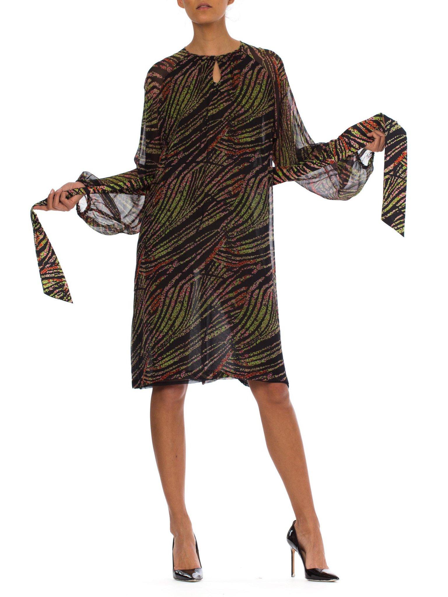 Women's 1970S Abstract Tropical Silk Chiffon Bias Long Sleeve Dress With French Seam Fi