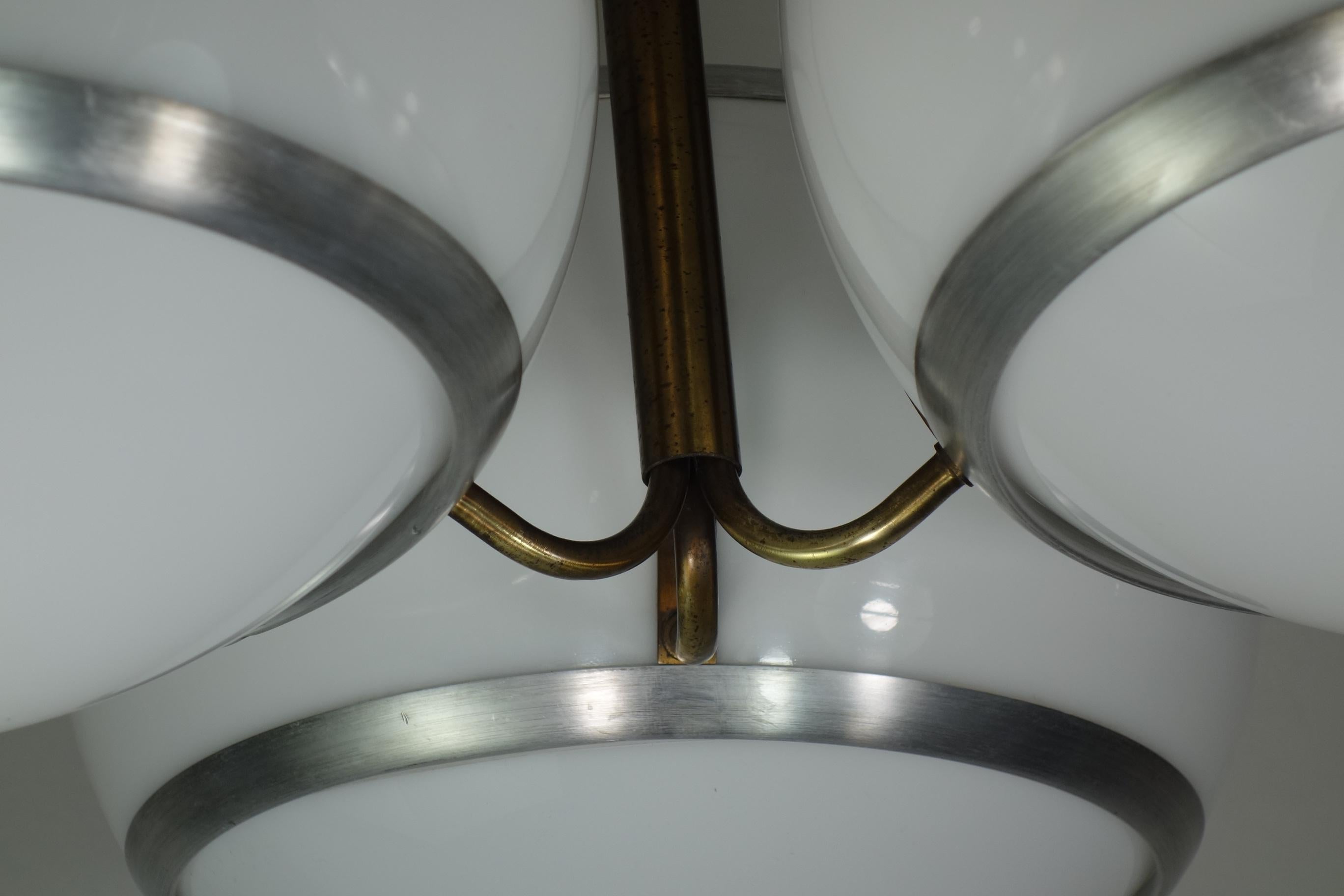 1960 Stilux Italian Space AGE Design White Perspex Flush Mount Ceiling Lamp in vendita 3