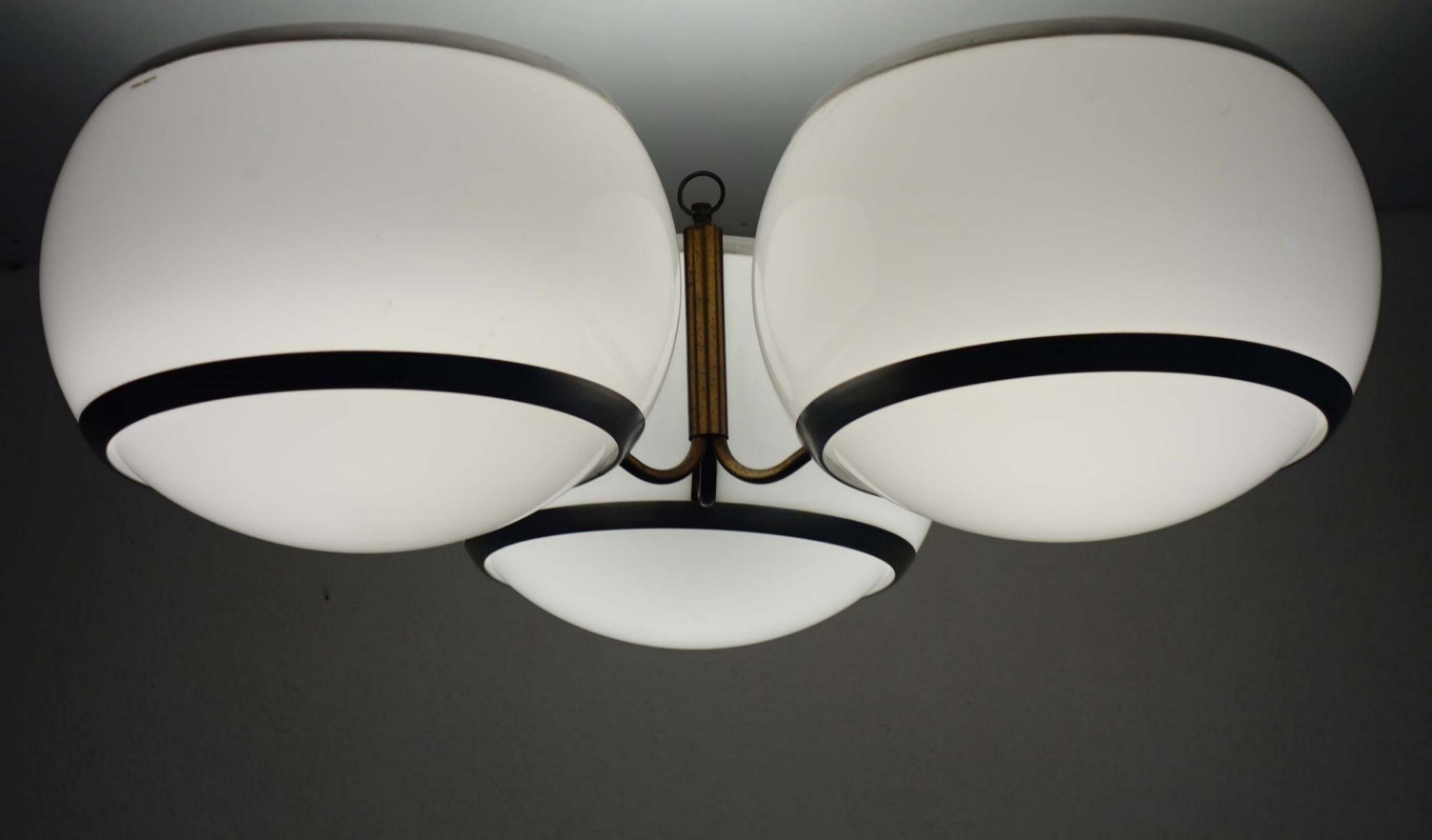 1960 Stilux Italian Space AGE Design White Perspex Flush Mount Ceiling Lamp in vendita 7