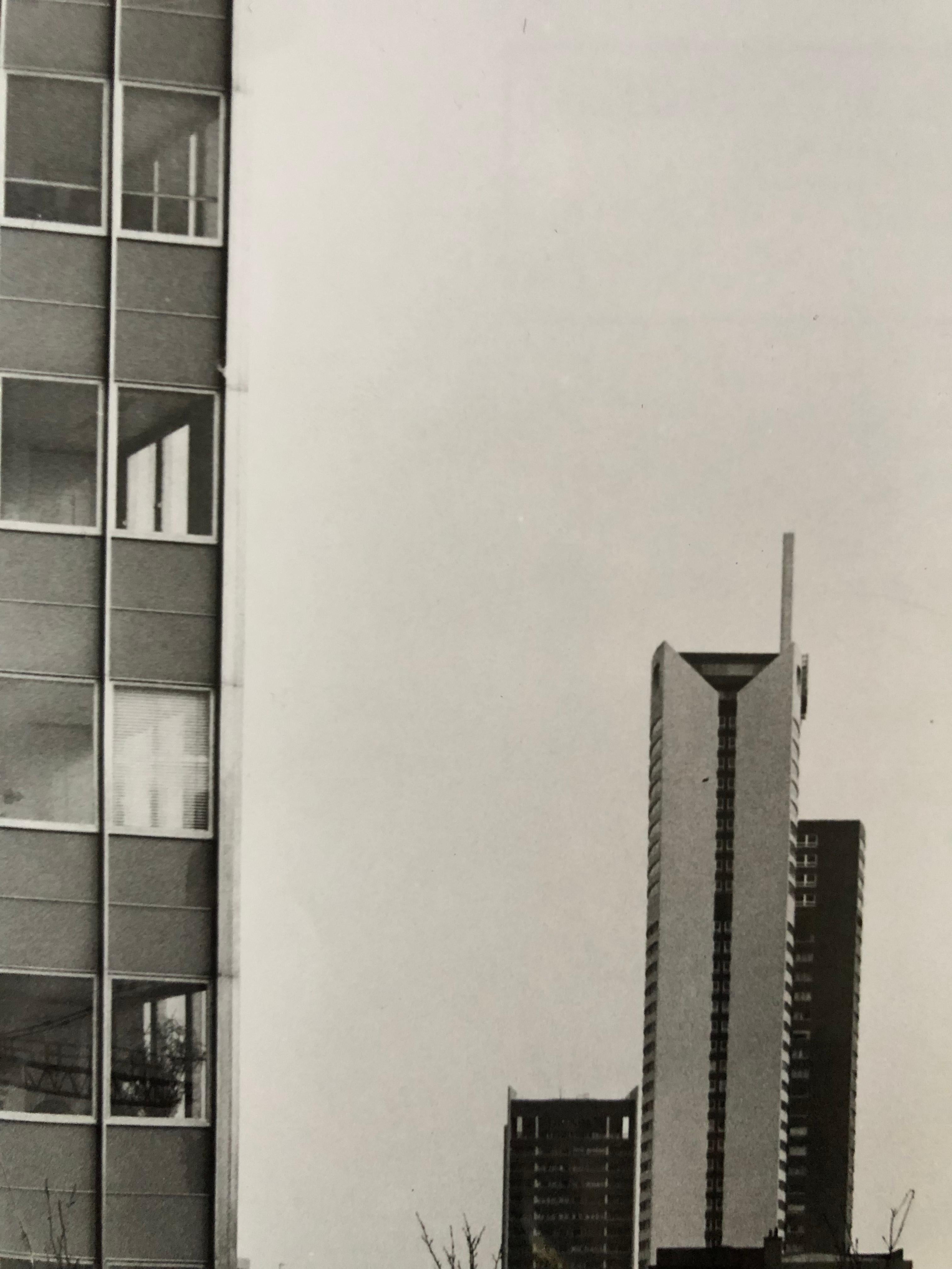 Mid-Century Modern 1960, Système des tours, Paris, Jean Ribière