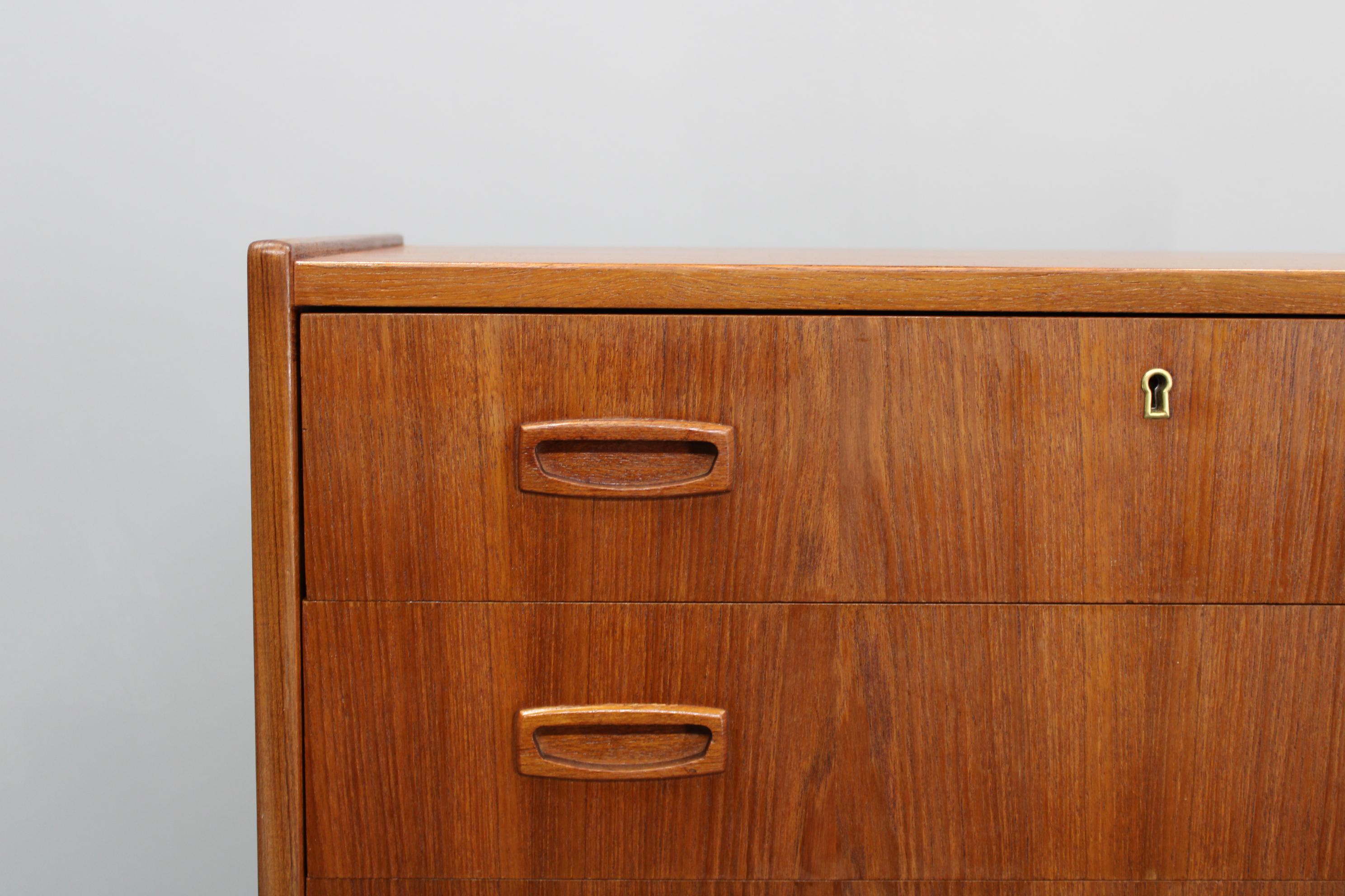Danese Cassettiera in teak del 1960, Danimarca in vendita
