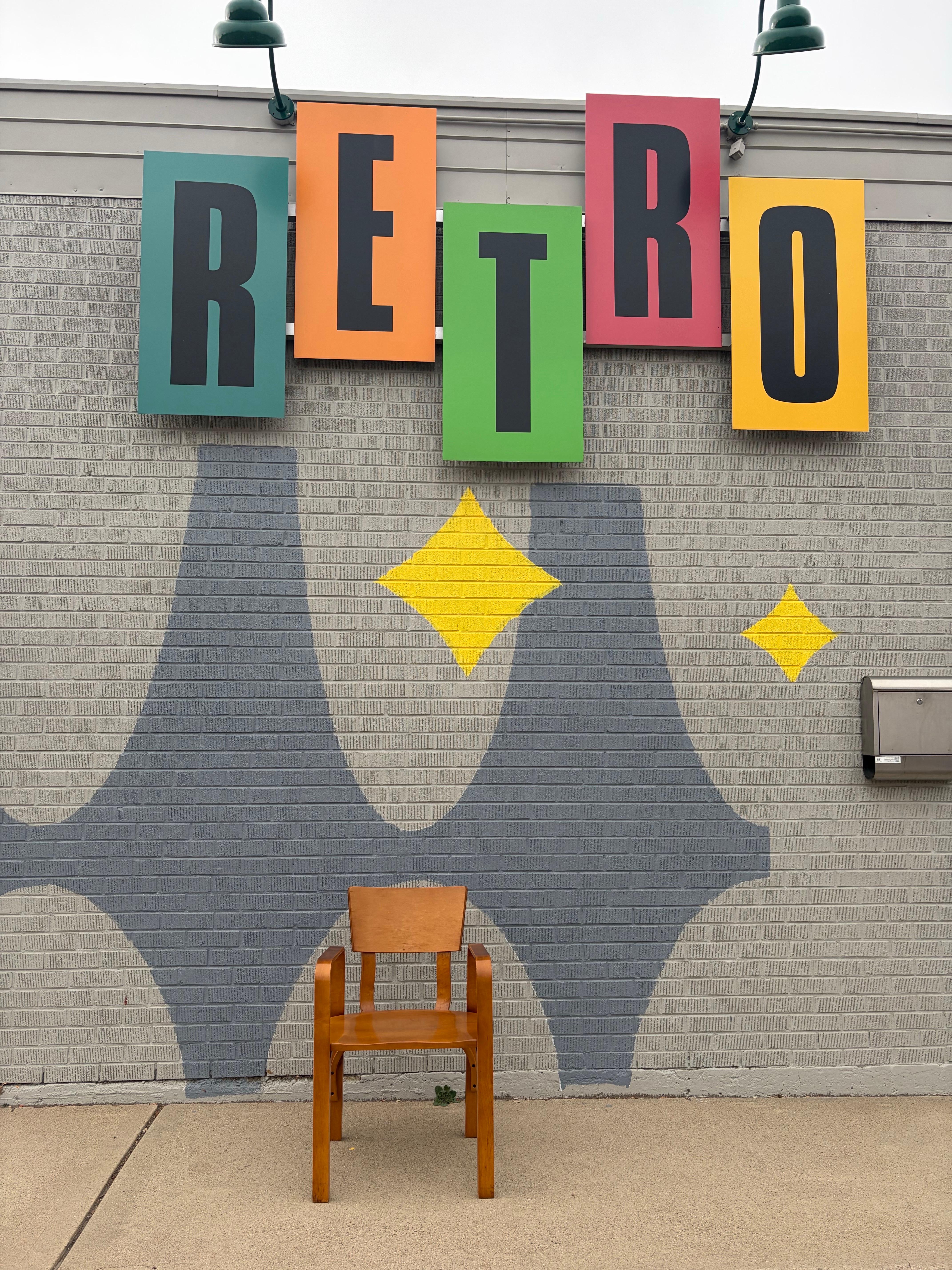 1960 Chaise d'appoint en bois de Thonet en vente 3