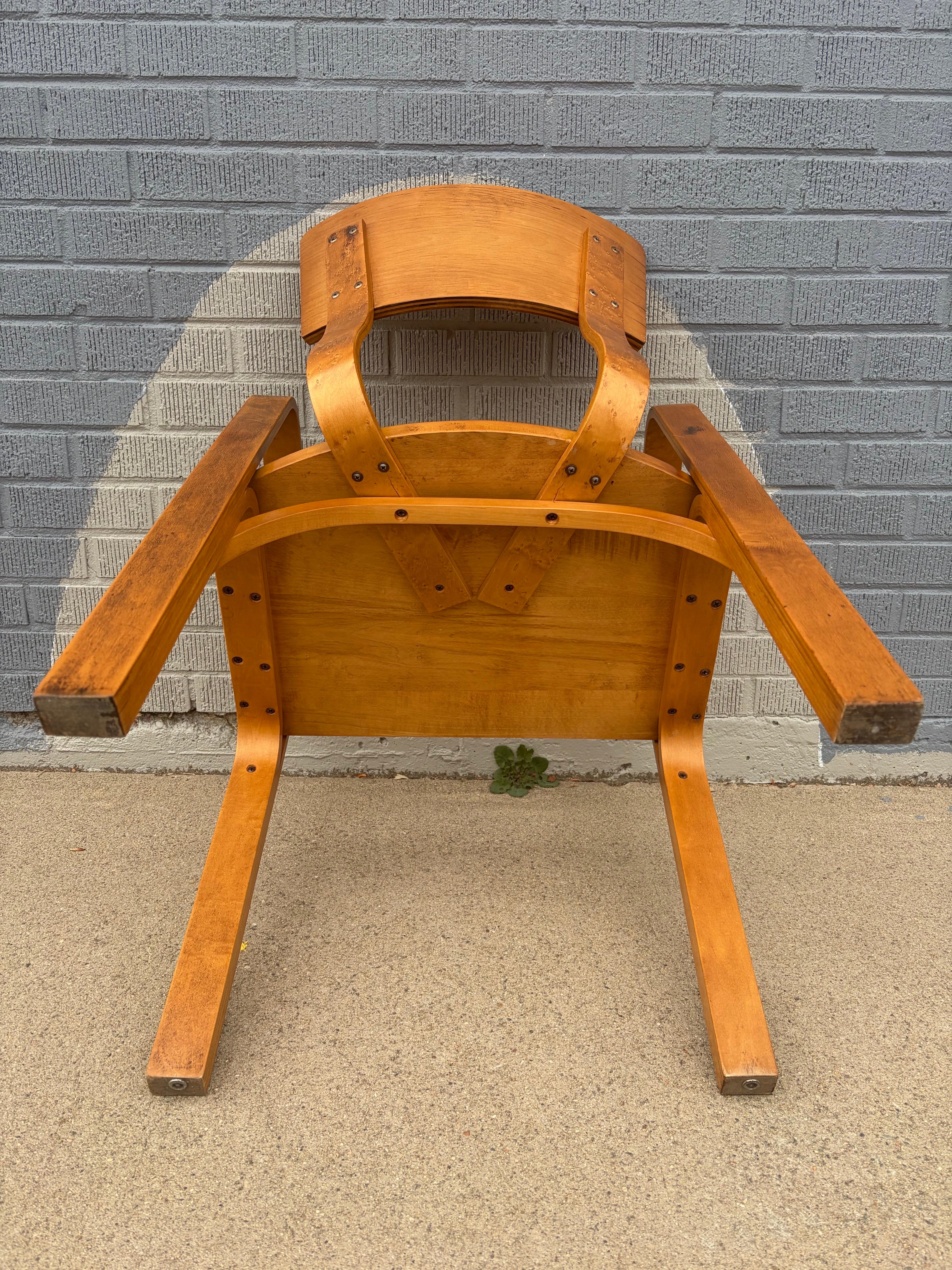 1960 Chaise d'appoint en bois de Thonet en vente 4