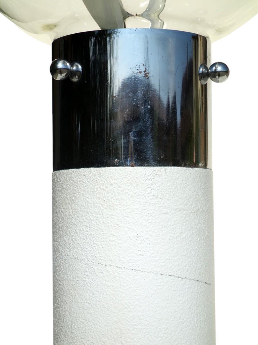 1960 Toni Zuccheri VeArt Italienisches Design A Space Age Murano Glas Weiß Stehlampe (Mitte des 20. Jahrhunderts) im Angebot