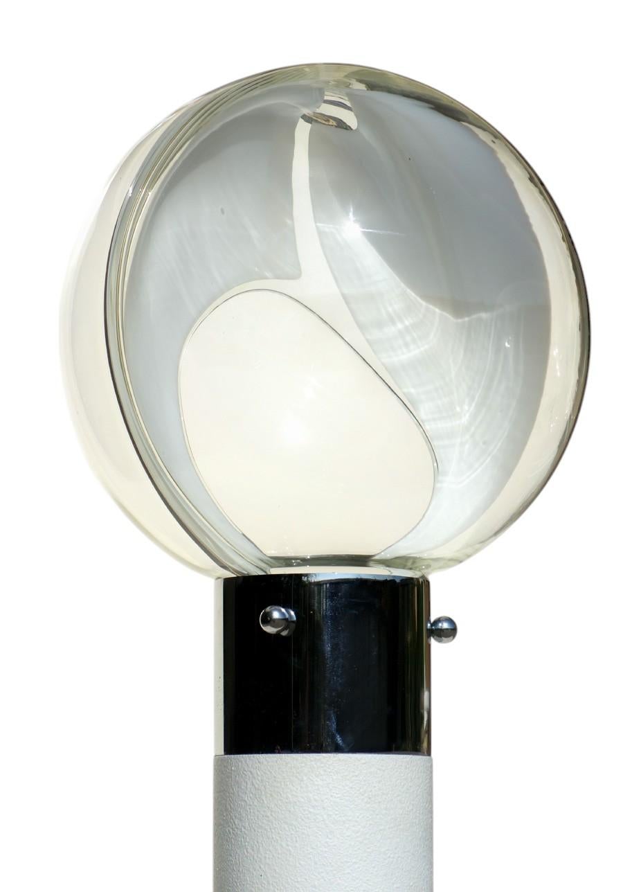 1960 Toni Zuccheri VeArt Italienisches Design A Space Age Murano Glas Weiß Stehlampe im Angebot 1