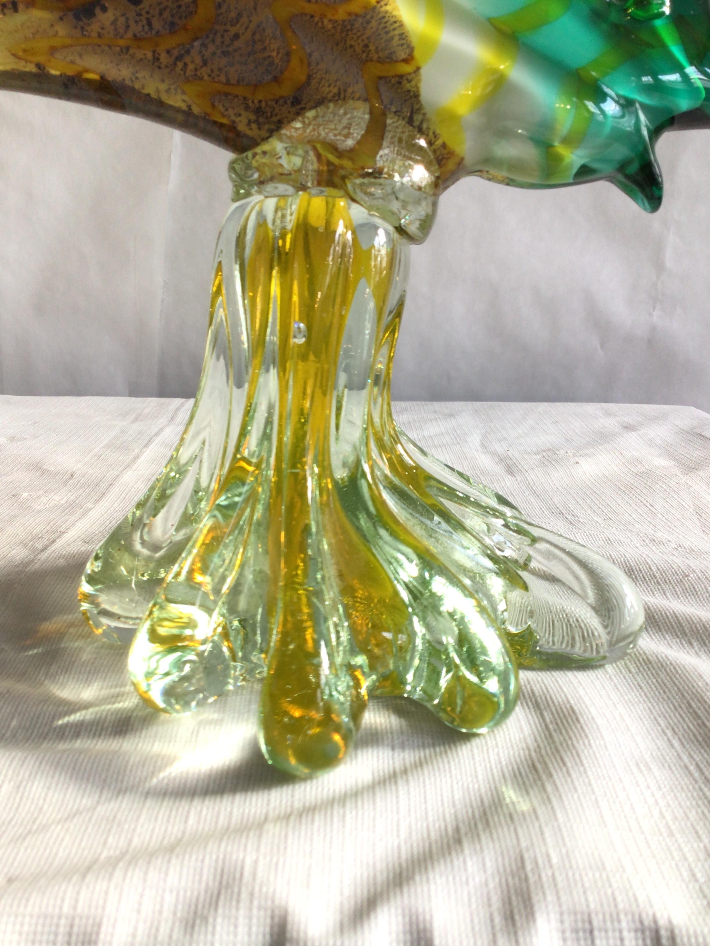 1960 Escultura veneciana / de Murano de pez ángel de cristal sobre base en venta 1