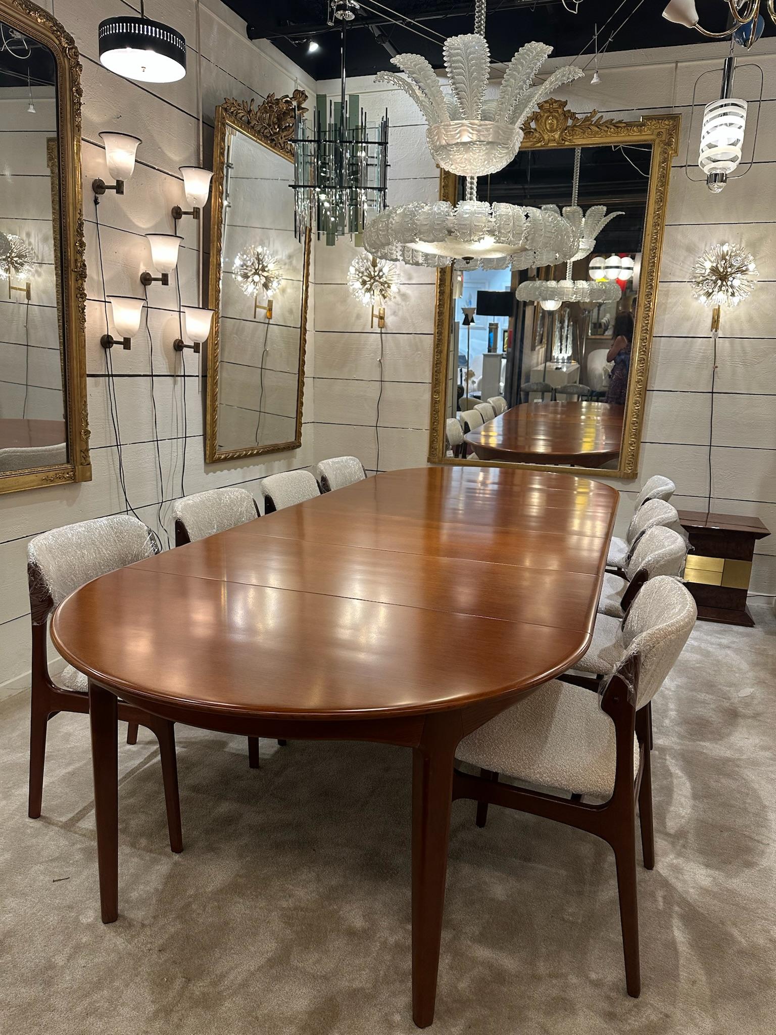 Milieu du XXe siècle 1960 Très grande table scandinave en chêne en vente