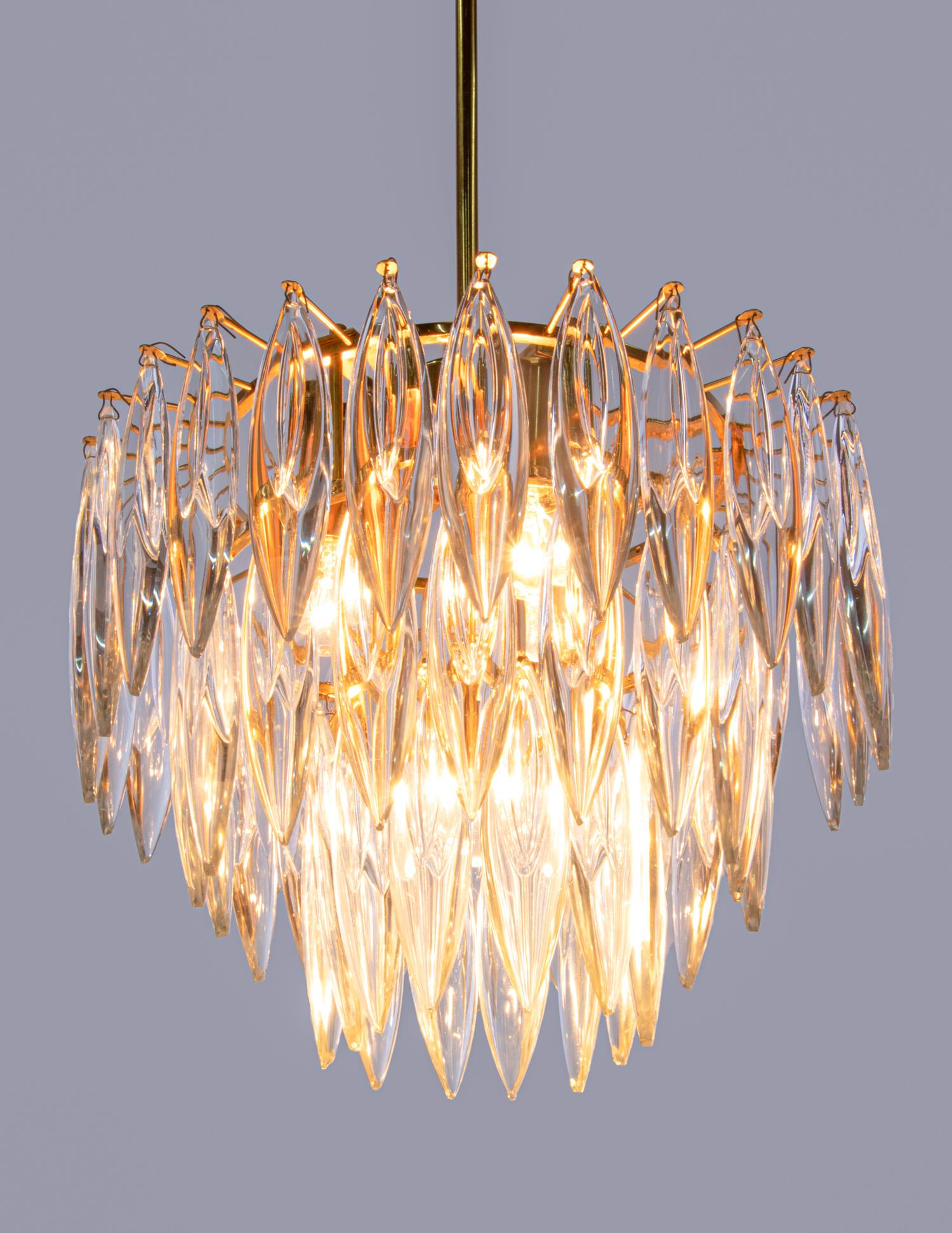 1960 Vienna Lobmeyr / Bakalowits & Sons Chandelier Crystal & Gold Plated In Good Condition For Sale In Niederdorfelden, Hessen