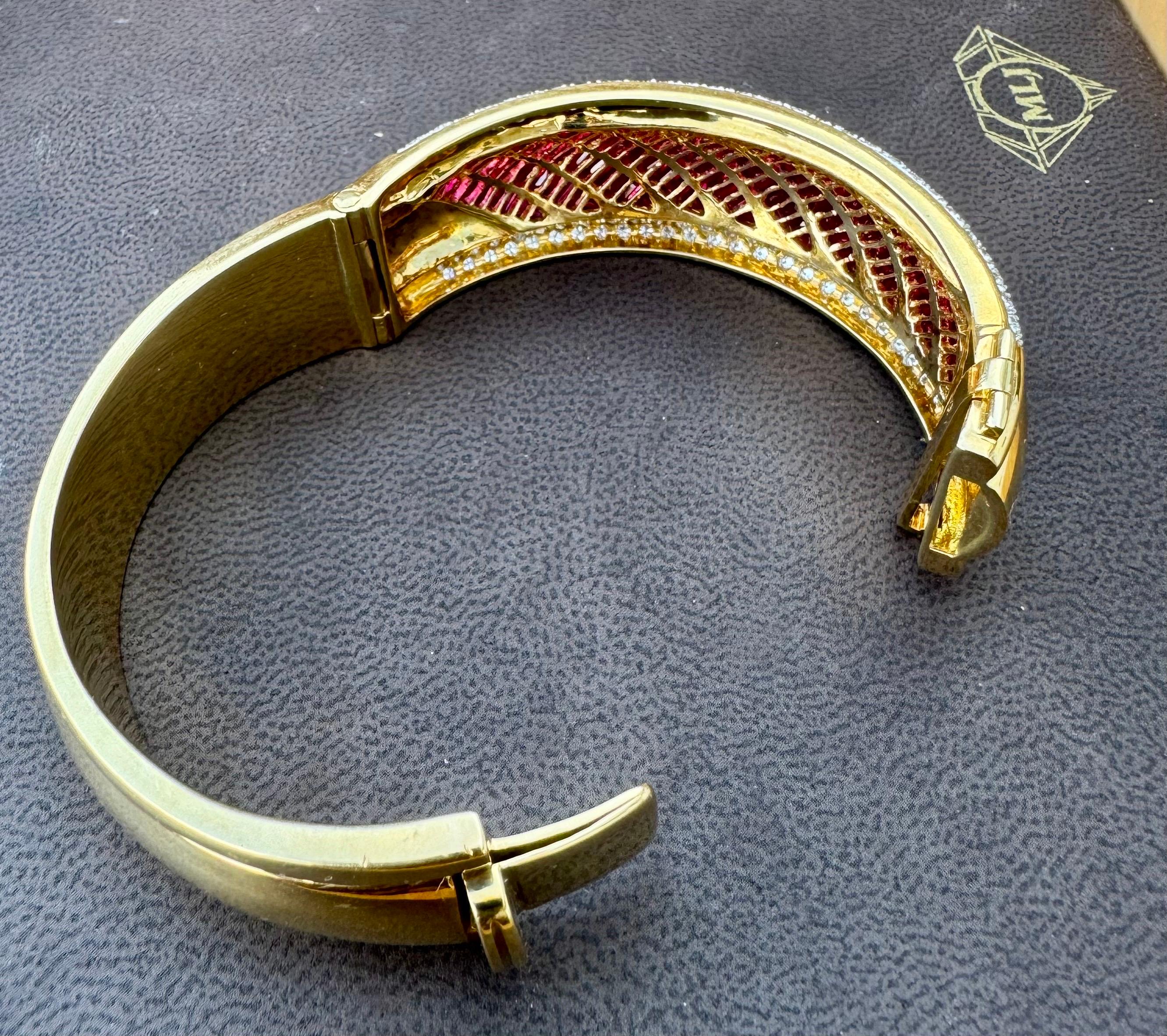 1960 Vintage By 16 Karat Burma Rubin & 6 Karat Diamanten 18 Kt Gelbgold 109 Gramm Armreif im Angebot 8
