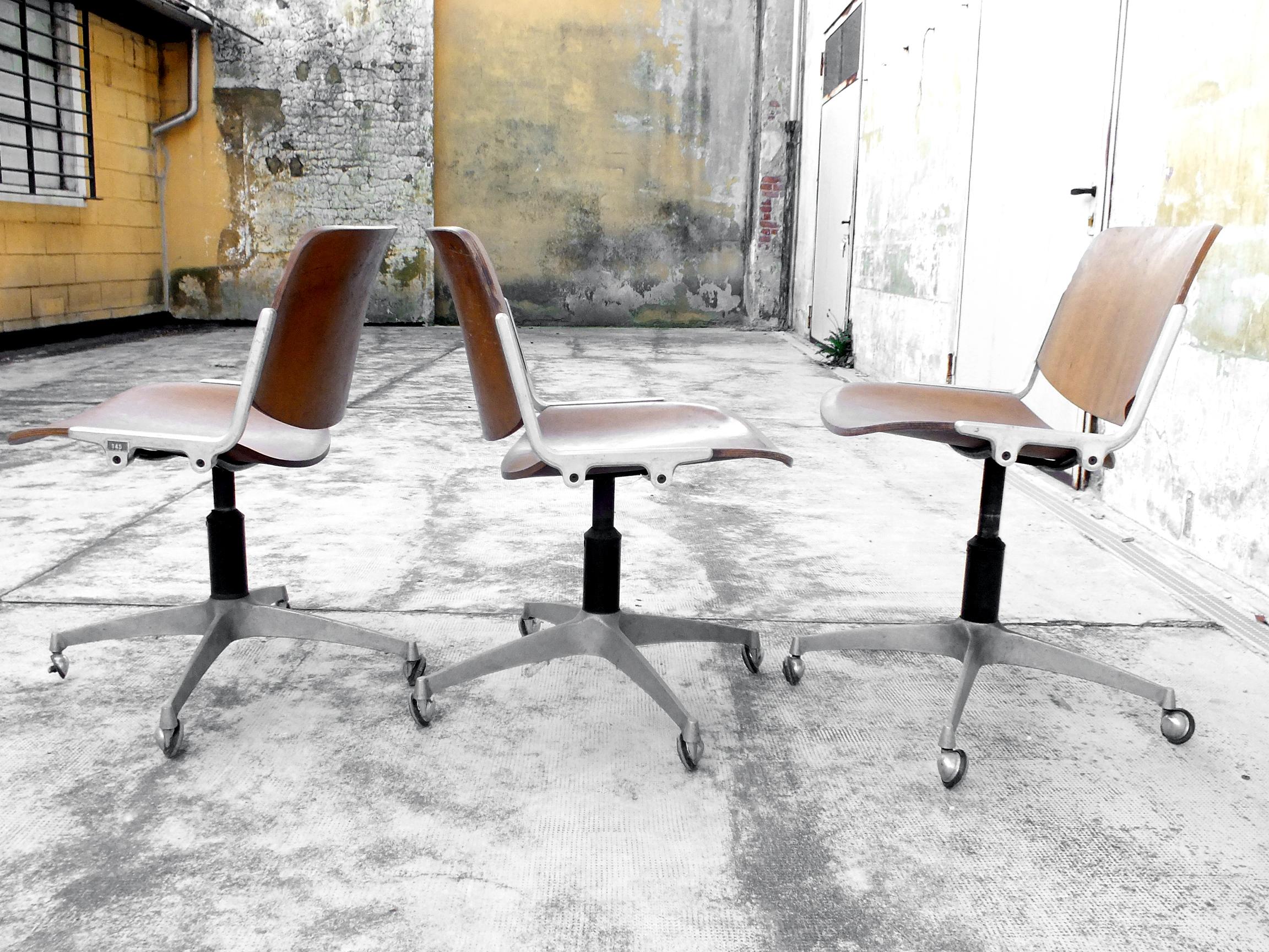 Metal 1960 Vintage Office Chair Anonima Castelli, Giancarlo Piretti For Sale