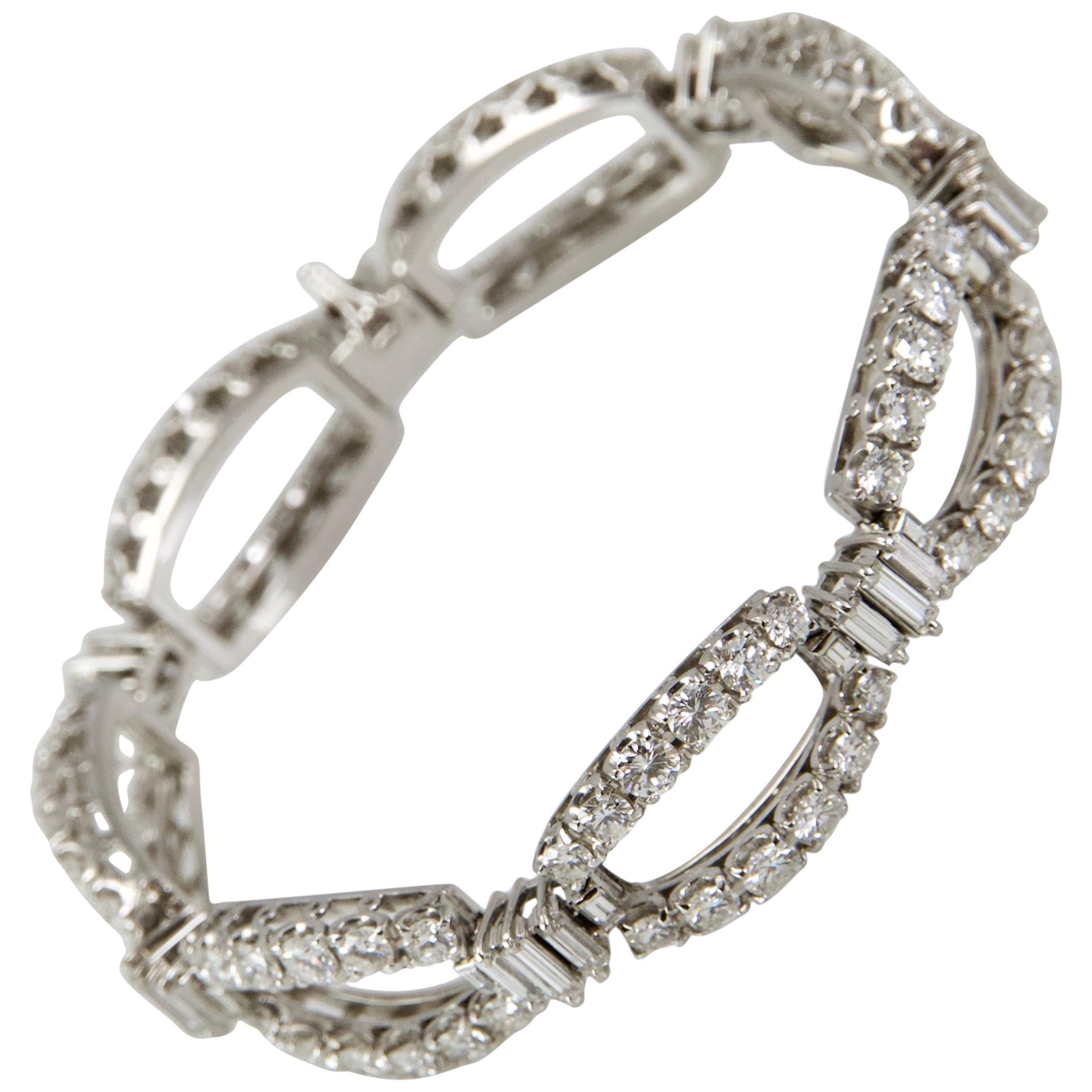1960 White Gold Diamond Chain Bracelet Made in France For Sale