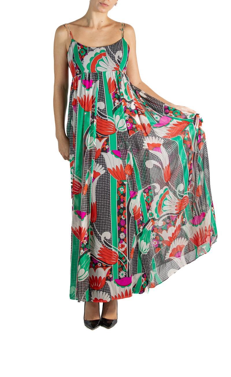 19601960S Green & Black Printed Silk Empire Waist  Dress For Sale 4
