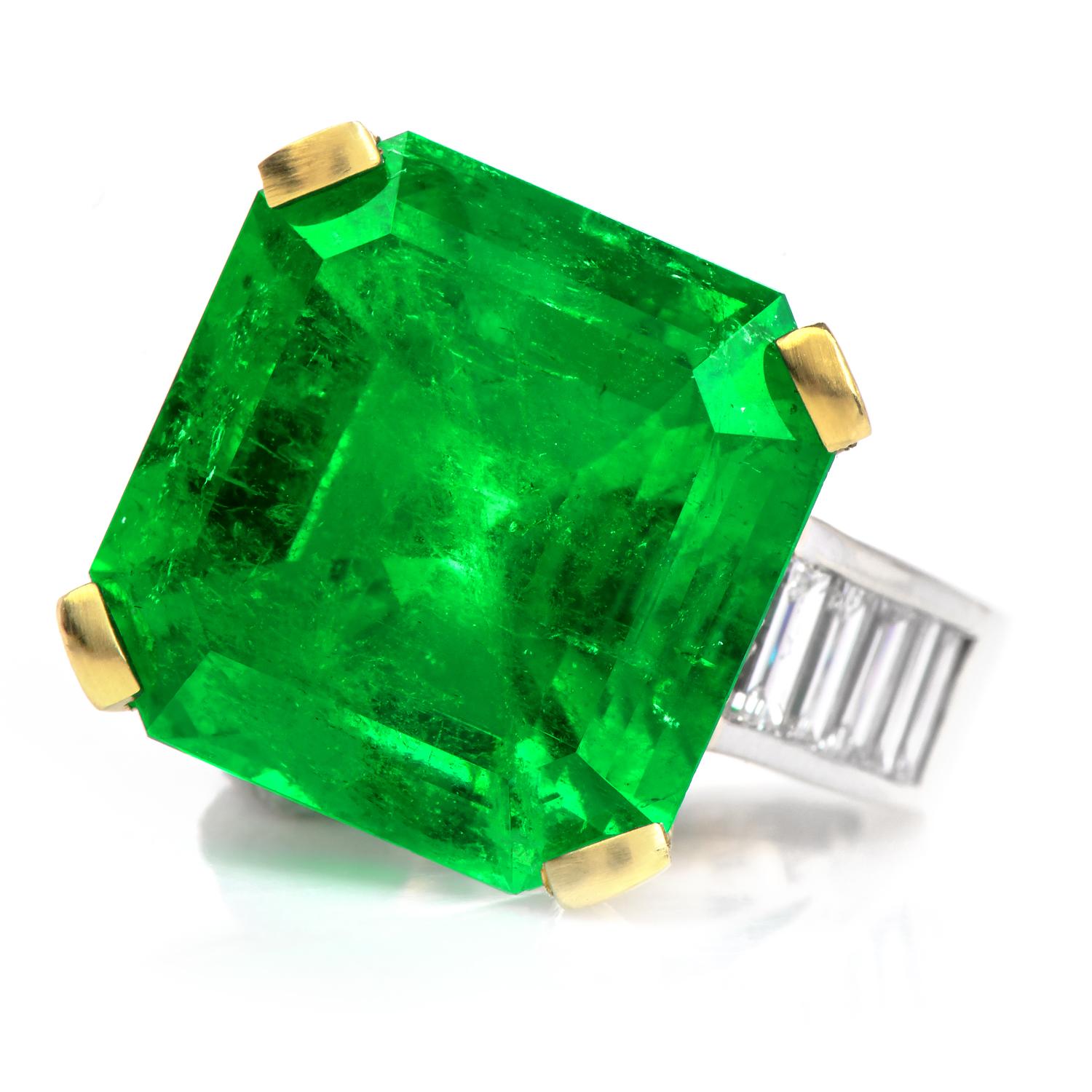 Women's 19.60cts AGL Square Colombian Emerald Diamond 18k Gold Ring For Sale