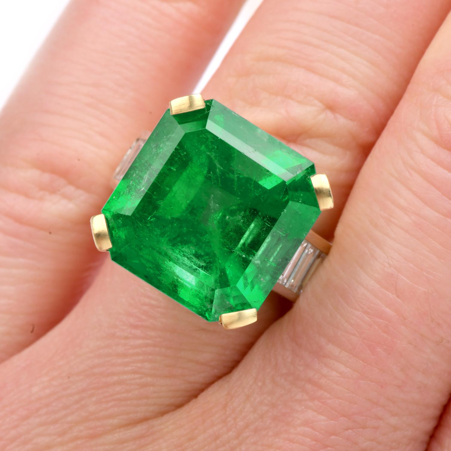 19.60cts AGL Square Colombian Emerald Diamond 18k Gold Ring For Sale 2