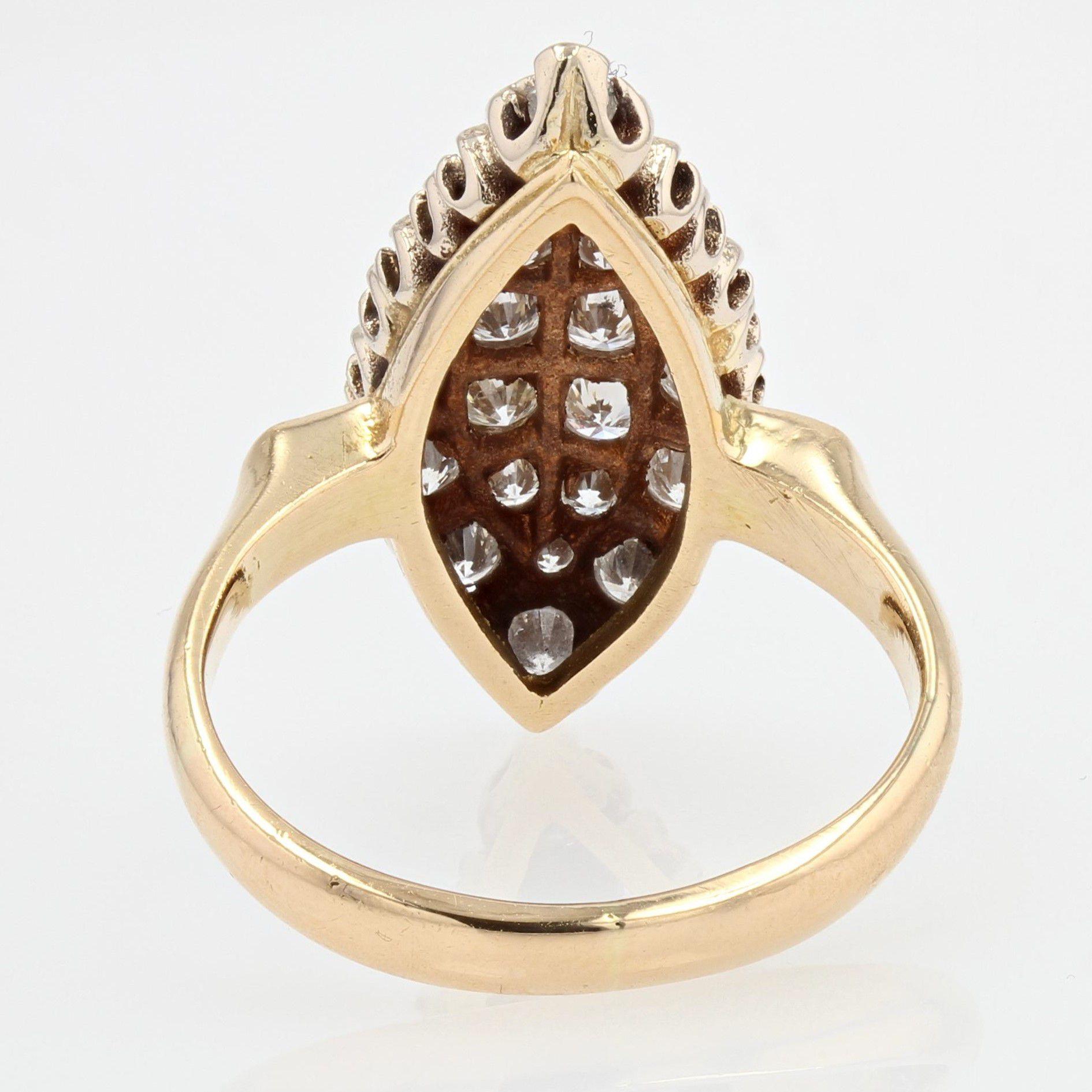 1960s 0.70 Carat Diamonds 18 Karat Yellow Gold Shuttle Shape Retro Ring For Sale 2