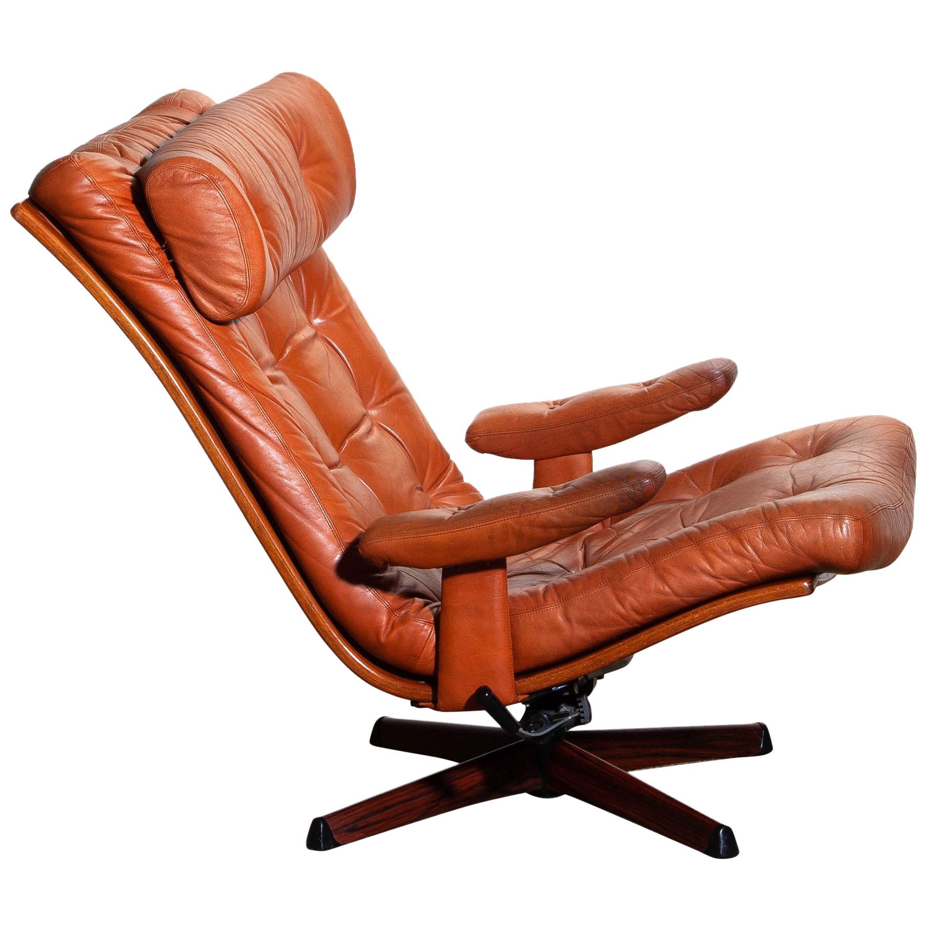 Mid-Century Modern 1960s, 1 Cognac Leather Swivel / Relax Lounge Easy Chair by Göte Design Nässjö
