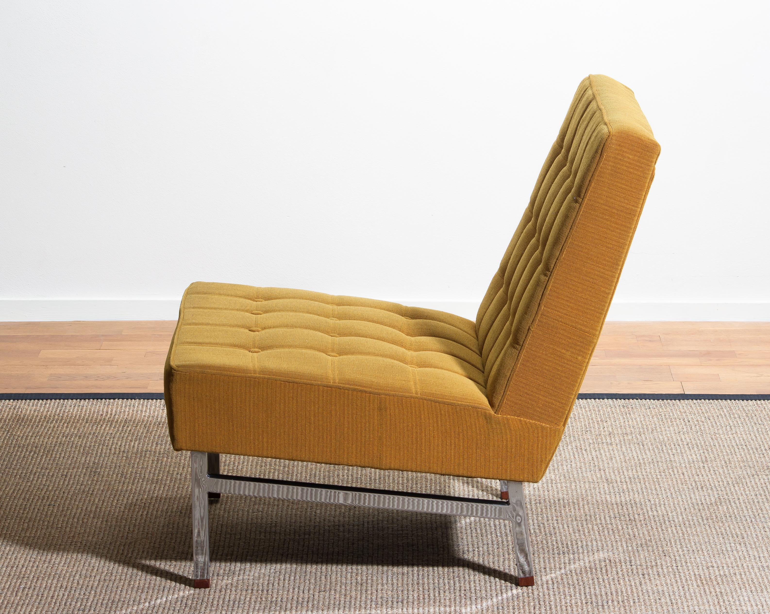 1960, comfortable and extremely rare lounge chair designed by Karl Erik Ekselius for Joc Möbler Vetlanda, Sweden.
The chair is in original and in good condition. Somewhat dry filling.
Stands are made of chromed metal with teak ends.
 