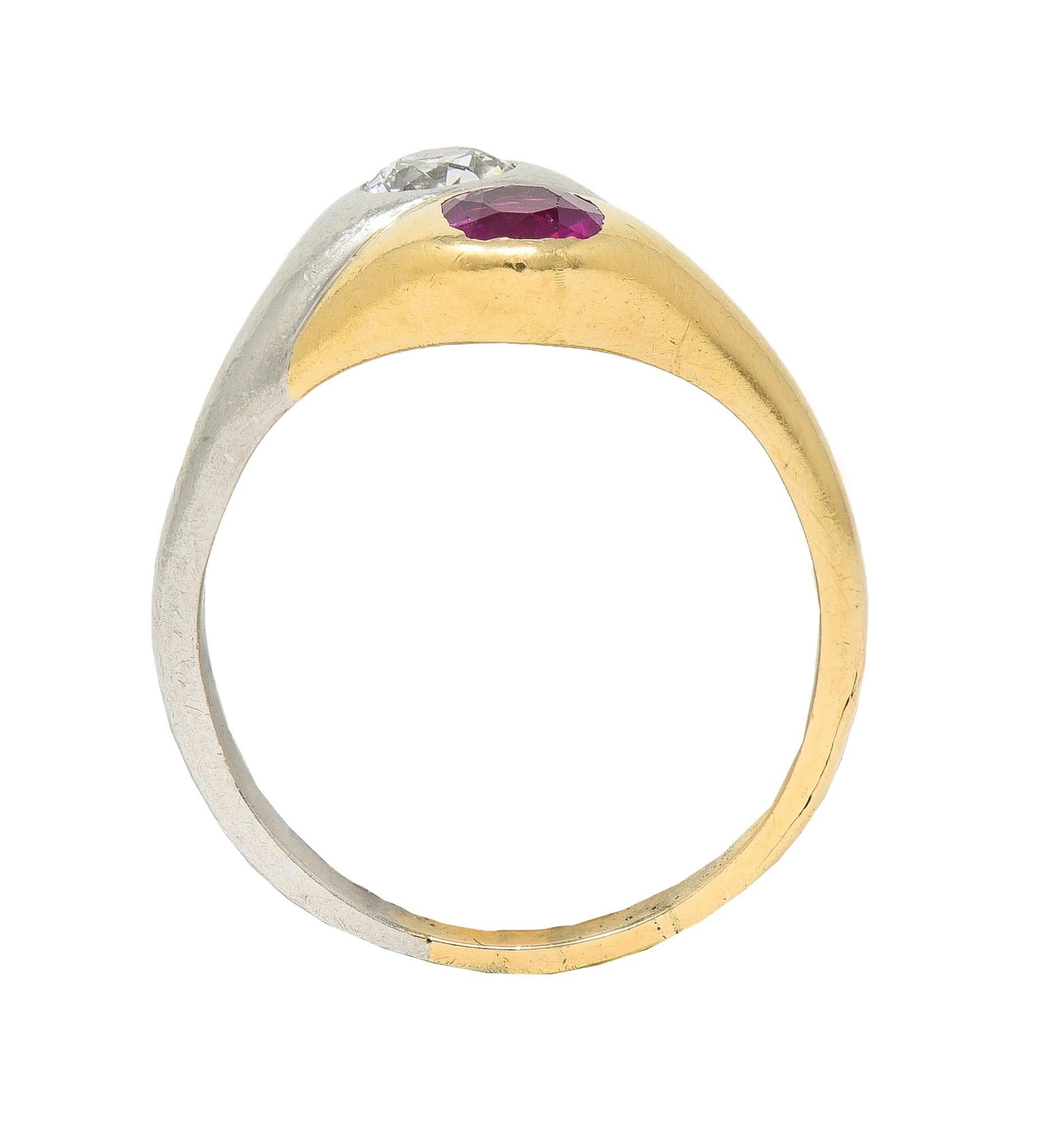1960's 1.03 CTW Ruby Diamond Platinum 14 Karat Gold Vintage Toi-Et-Moi Ring For Sale 3