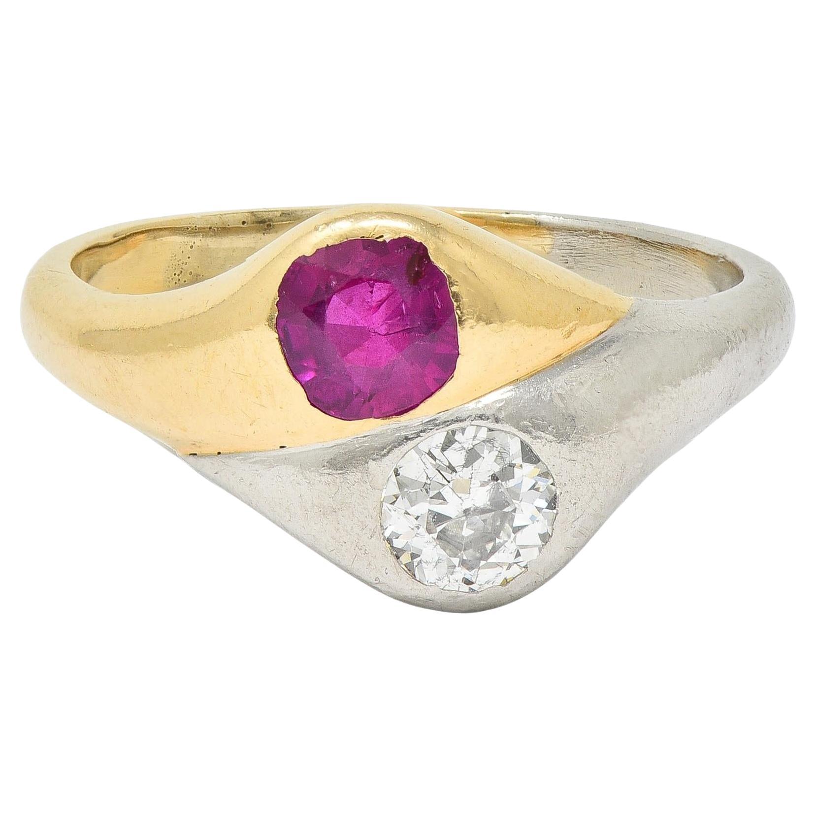 1960's 1.03 CTW Ruby Diamond Platinum 14 Karat Gold Vintage Toi-Et-Moi Ring For Sale