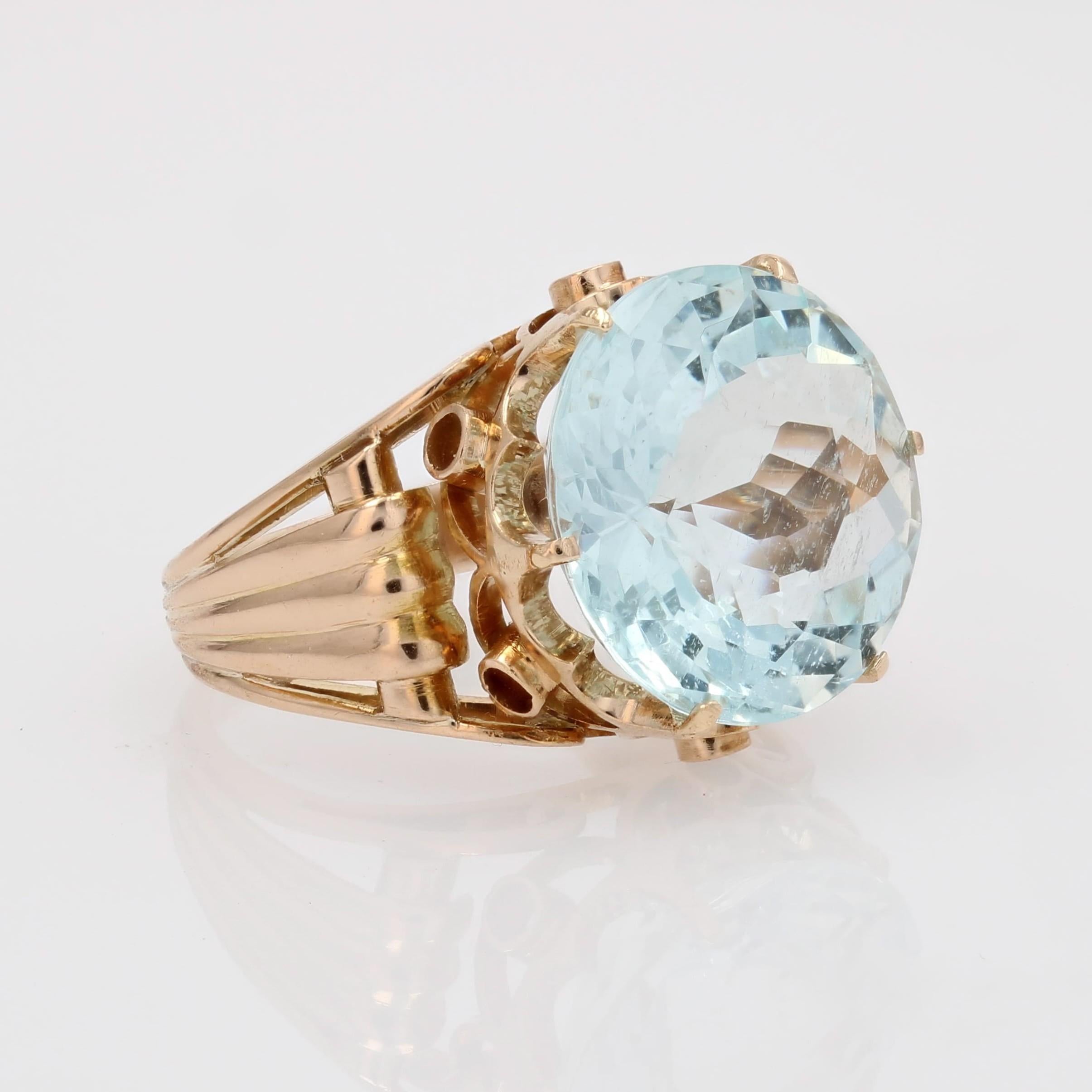 Anillo de cóctel de oro amarillo de 18 quilates con aguamarina de 10,63 quilates de los años 60 en venta 5